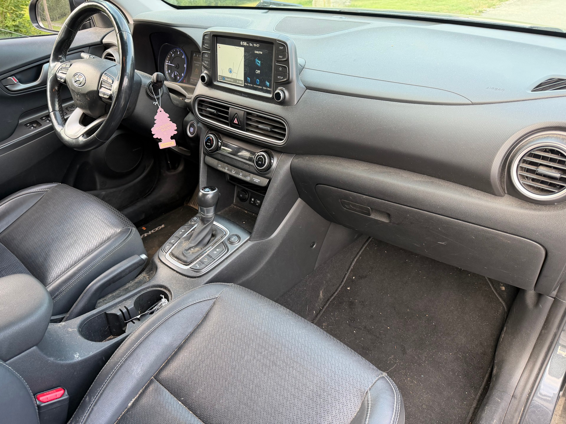 HYUNDAI Kona 1.6 CRDI Amplia 4WD DCT-image-8