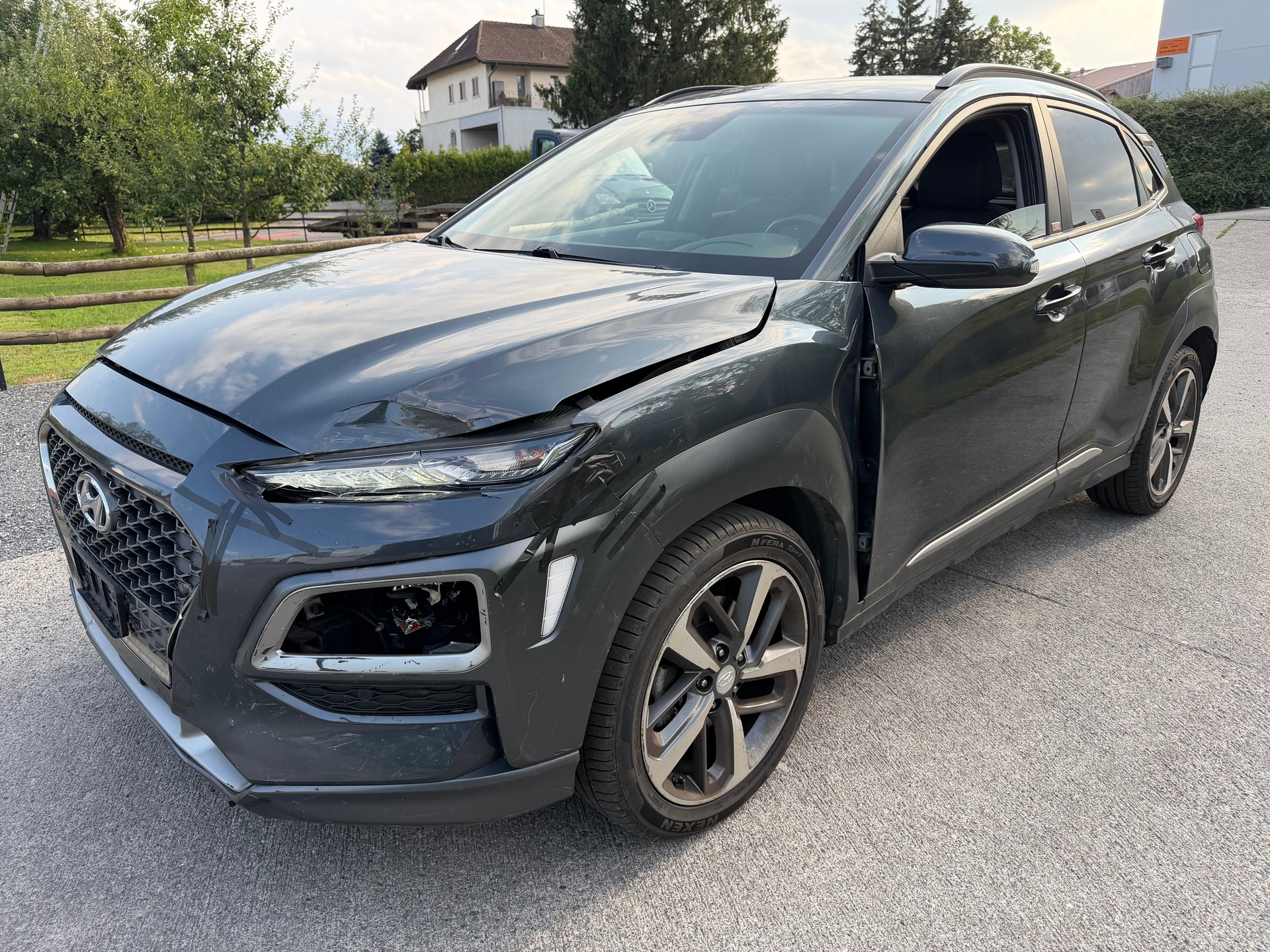 HYUNDAI Kona 1.6 CRDI Amplia 4WD DCT-image-1