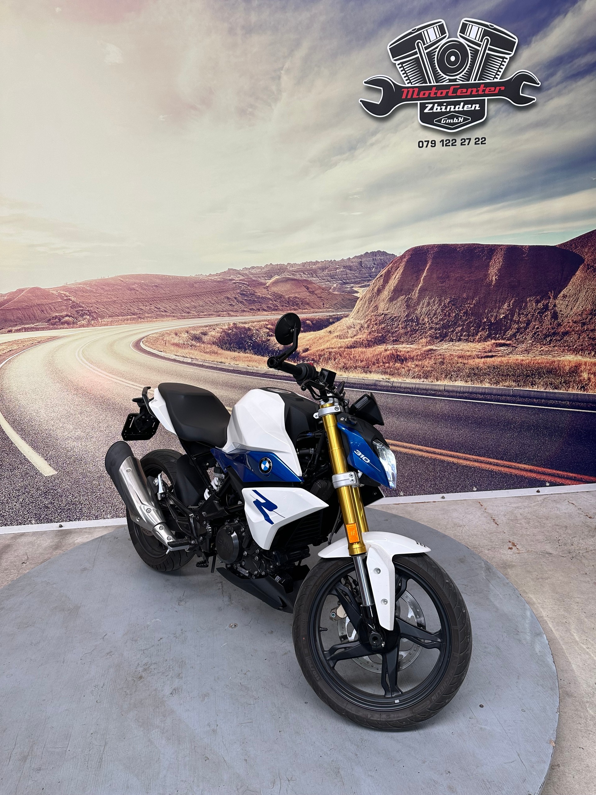 BMW G 310 R-showroom-element-1