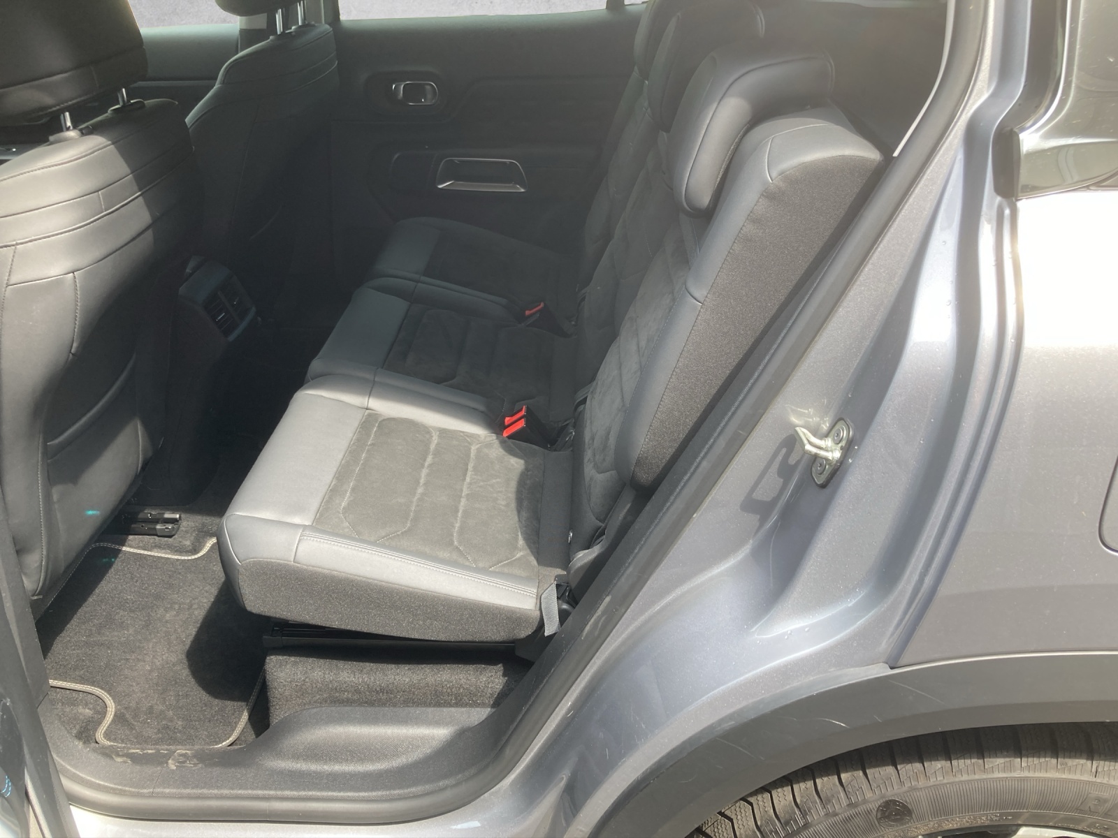 CITROEN C5 Aircross 1.6 PHEV Shine-image-8