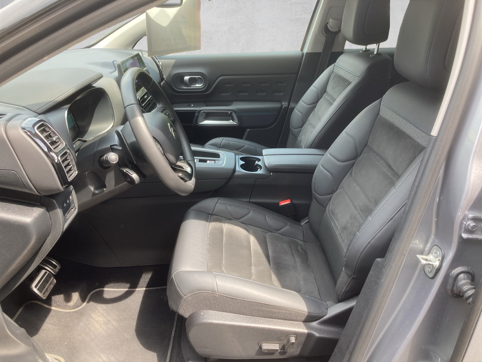 CITROEN C5 Aircross 1.6 PHEV Shine-image-6