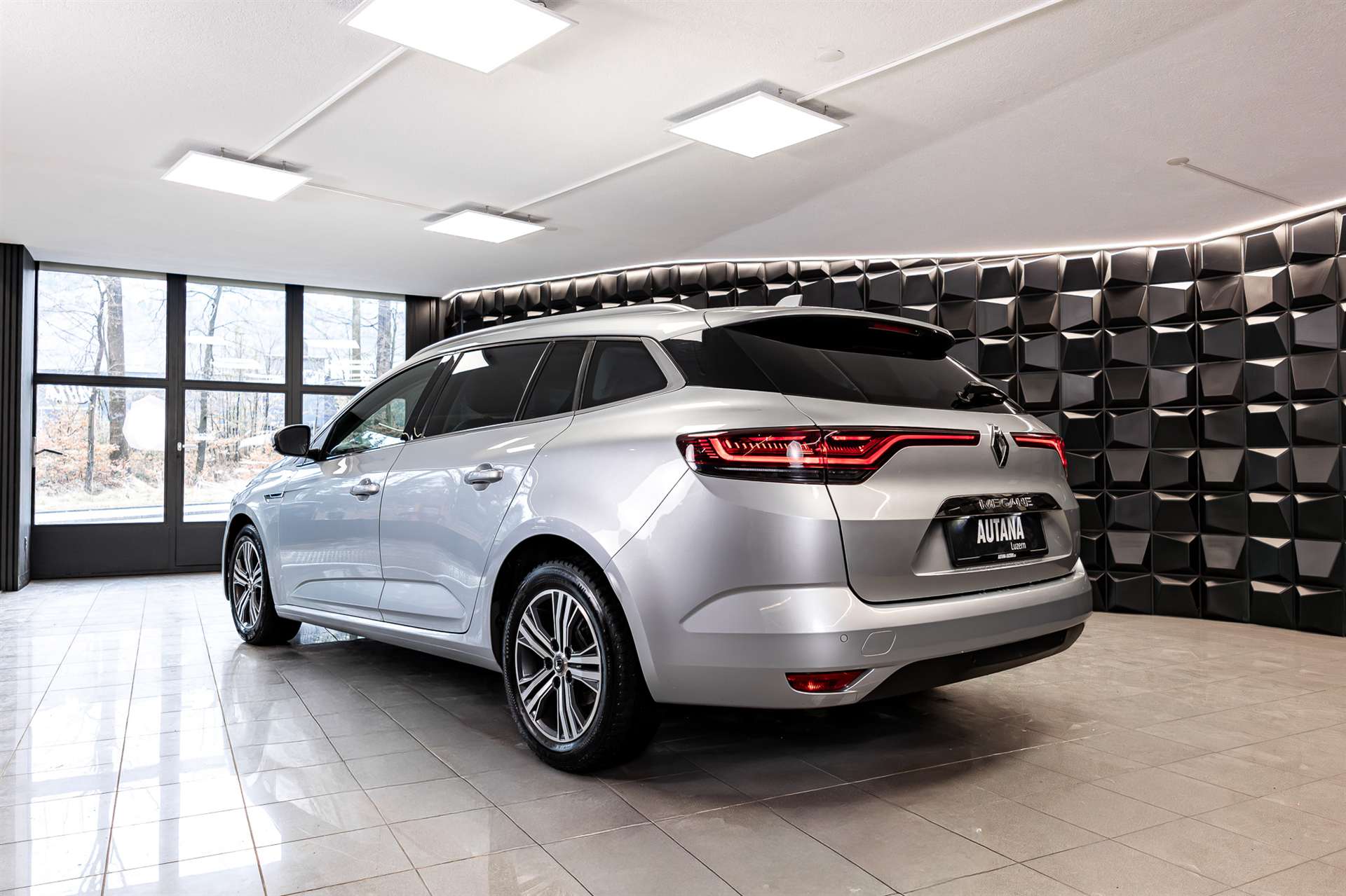RENAULT Mégane Grandtour 1.3 16V Intens EDC-image-2