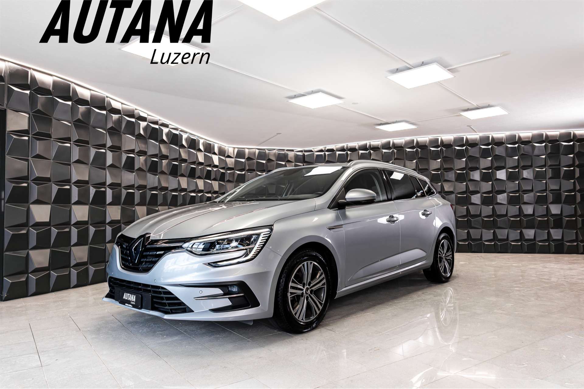 RENAULT Mégane Grandtour 1.3 16V Intens EDC-image-0