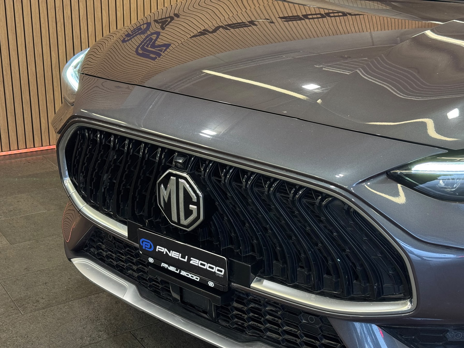 MG HS Luxury 1.5 T-image-3