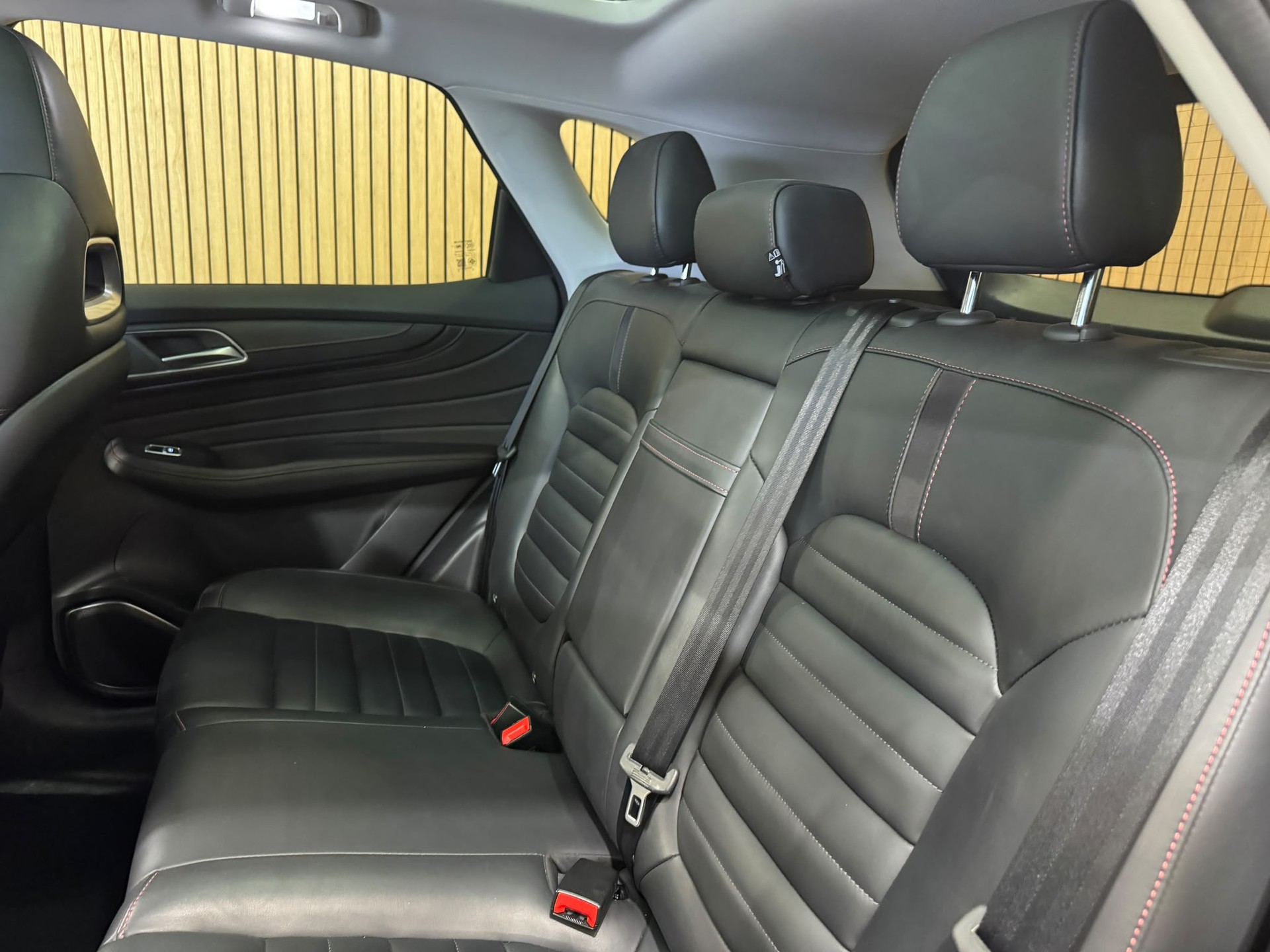 MG HS Luxury 1.5 T-image-21