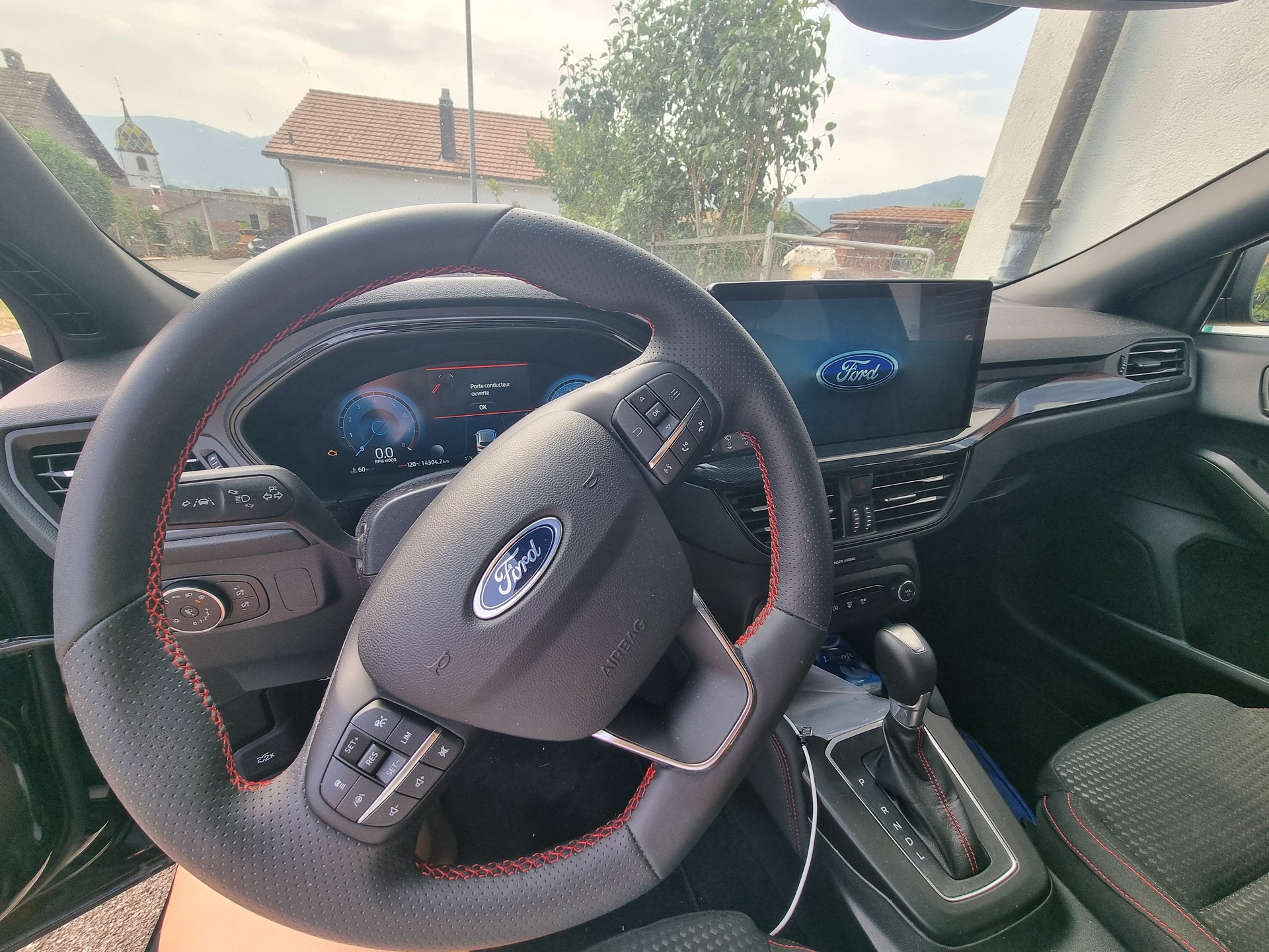 FORD 1.0i EcoB Hybrid 155 ST-Line X-image-3