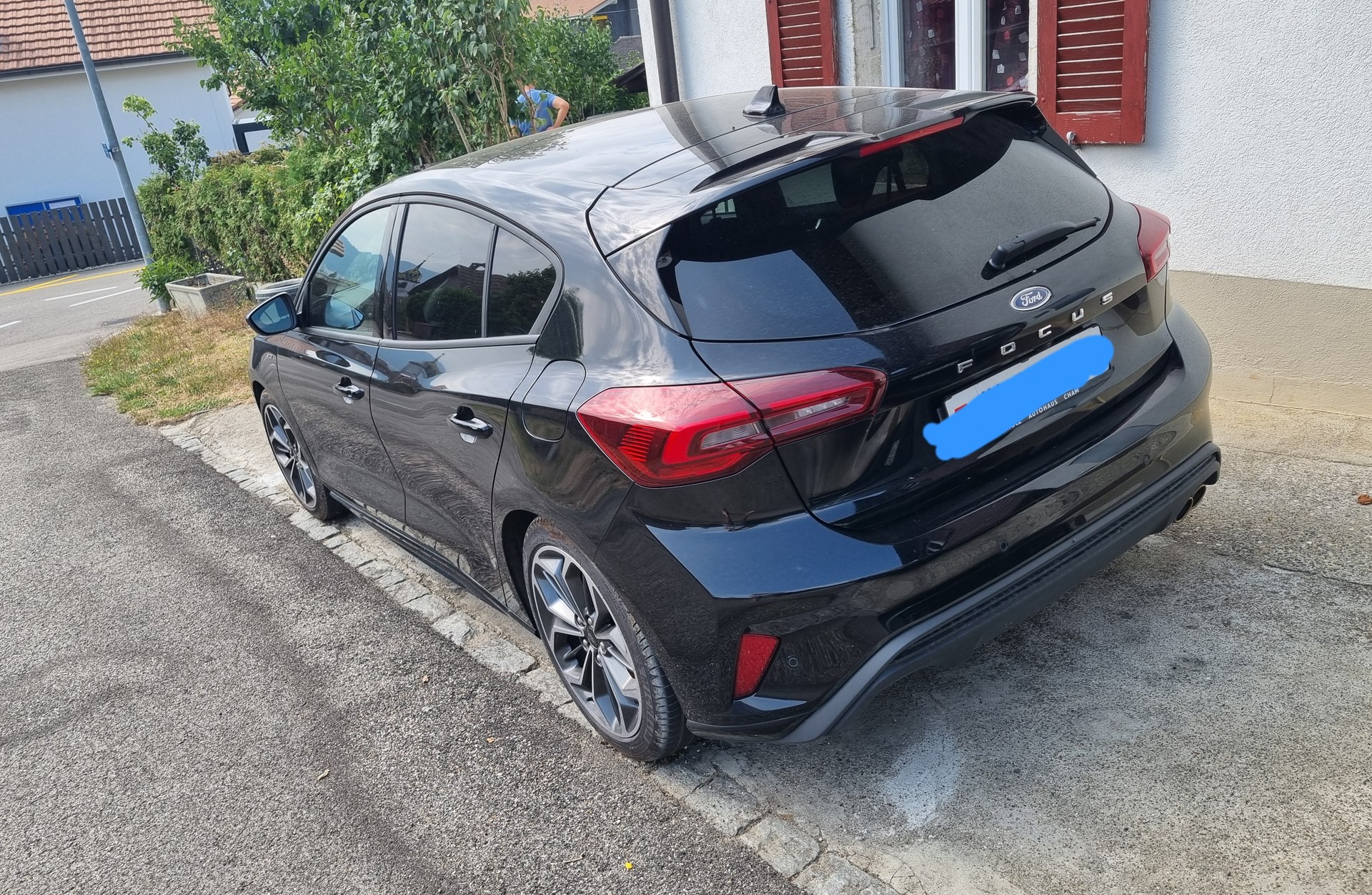 FORD 1.0i EcoB Hybrid 155 ST-Line X-image-0