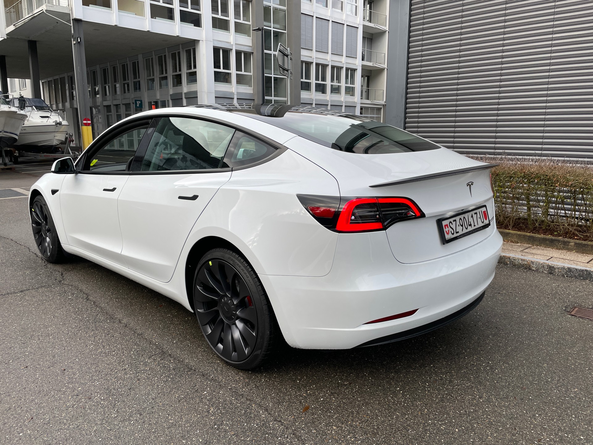 TESLA Model 3 Dual Motor Performance AWD-image-7