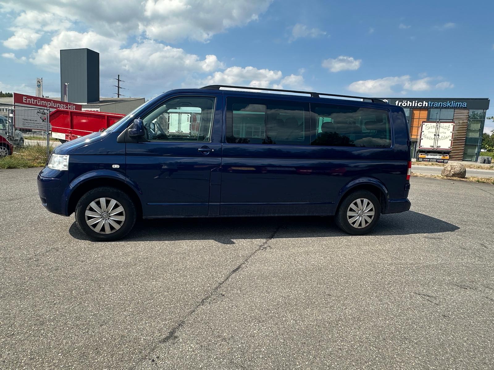 VW Caravelle-image-4