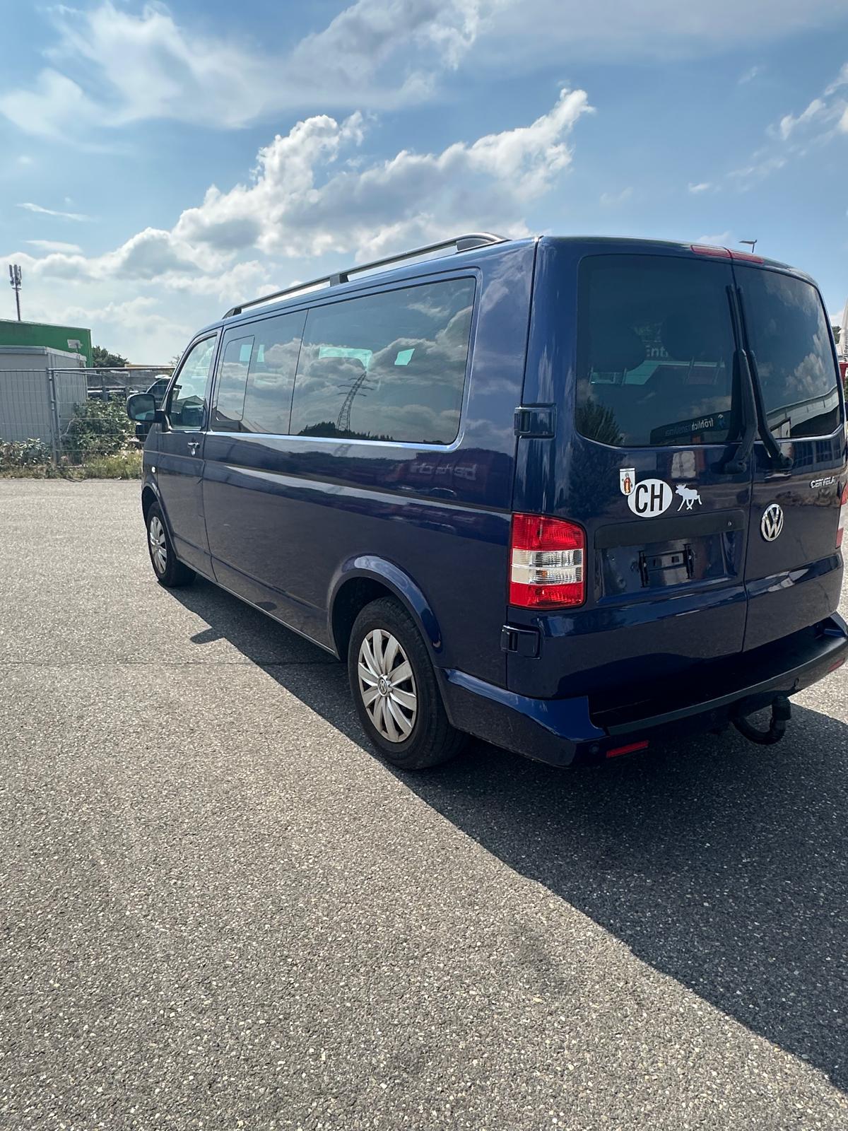 VW Caravelle-image-3