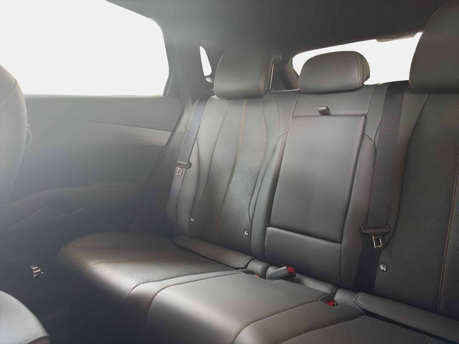 BYD Atto 3 EVO 74.8kWH/449 Excellence AWD-image-10