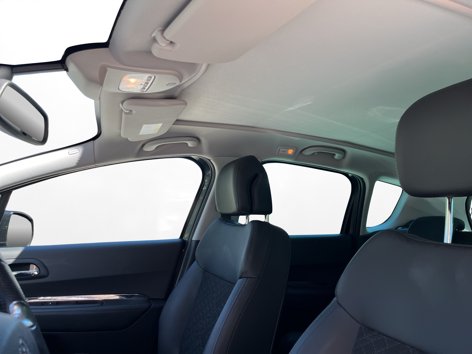 PEUGEOT 3008 HYbrid4 2.0 HDI ETG6-image-13