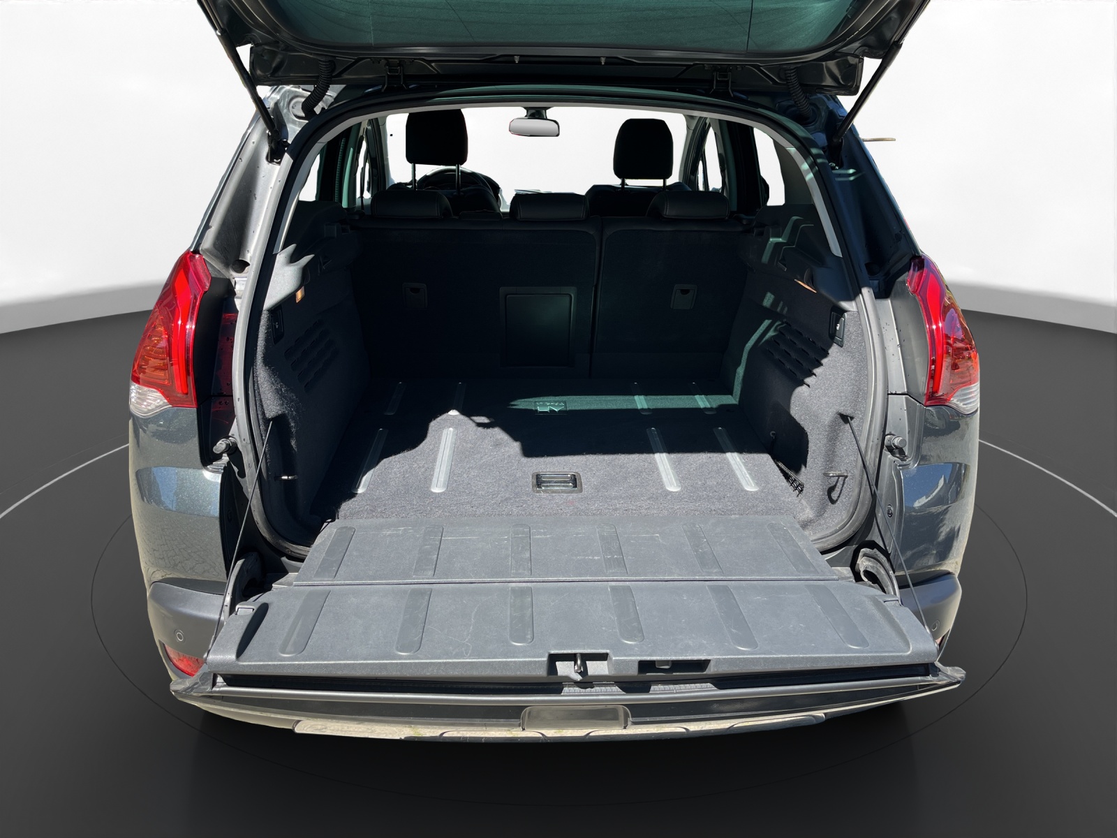PEUGEOT 3008 HYbrid4 2.0 HDI ETG6-image-12