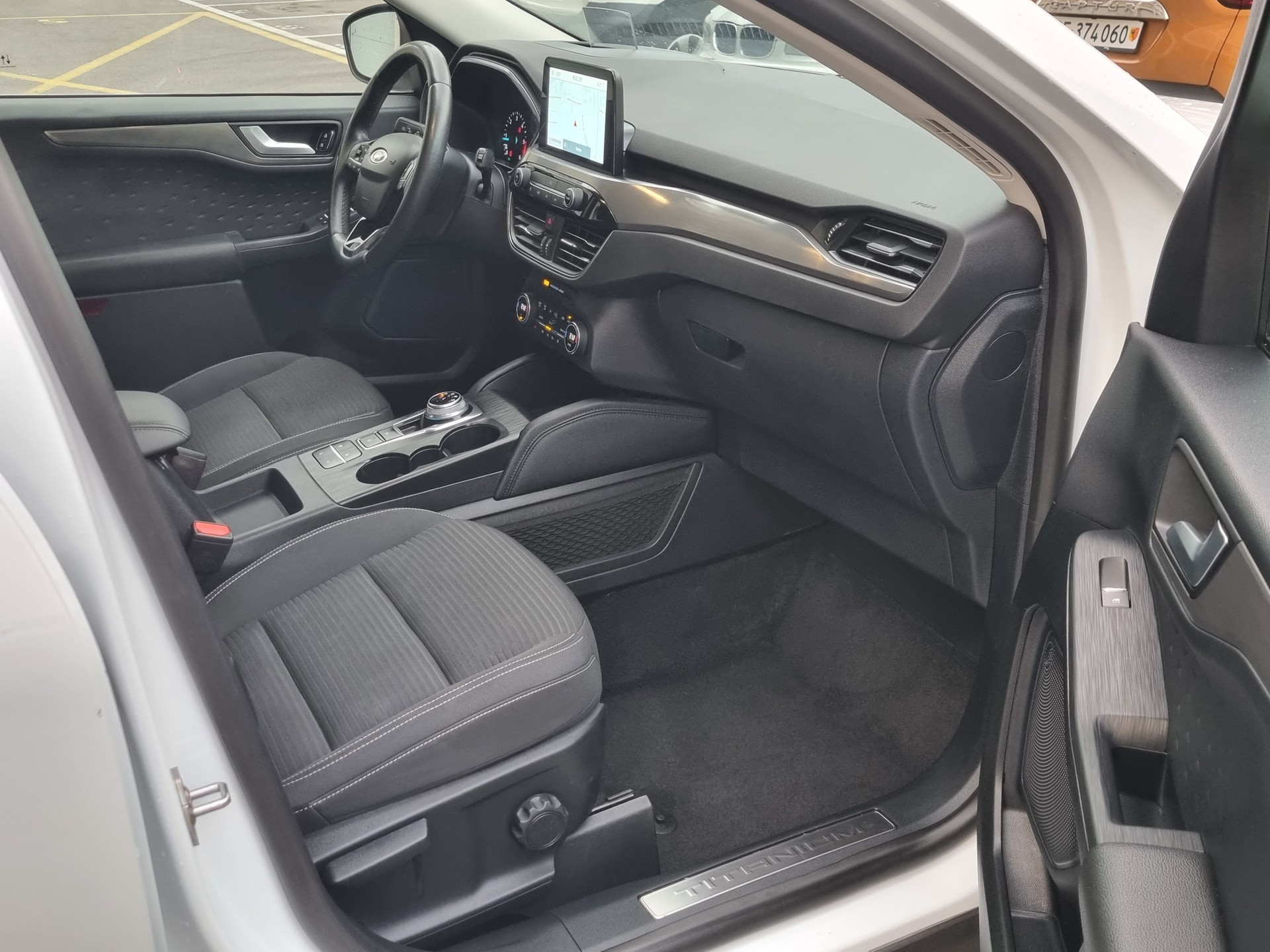 FORD Kuga 2.0 TDCi EcoBlue Titanium X 4WD-image-10