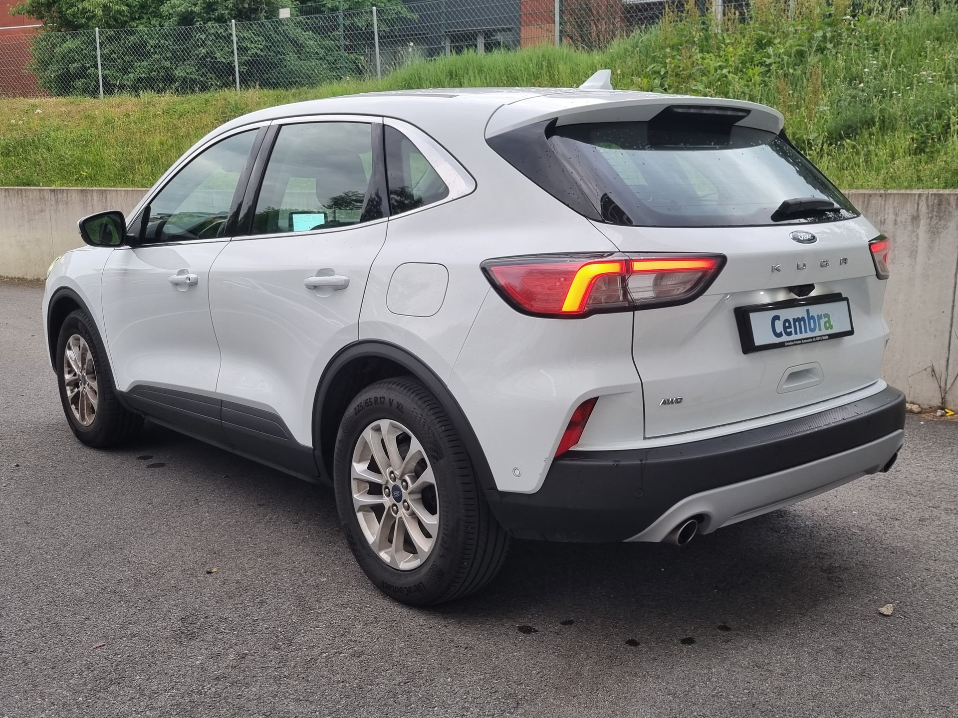 FORD Kuga 2.0 TDCi EcoBlue Titanium X 4WD-image-3