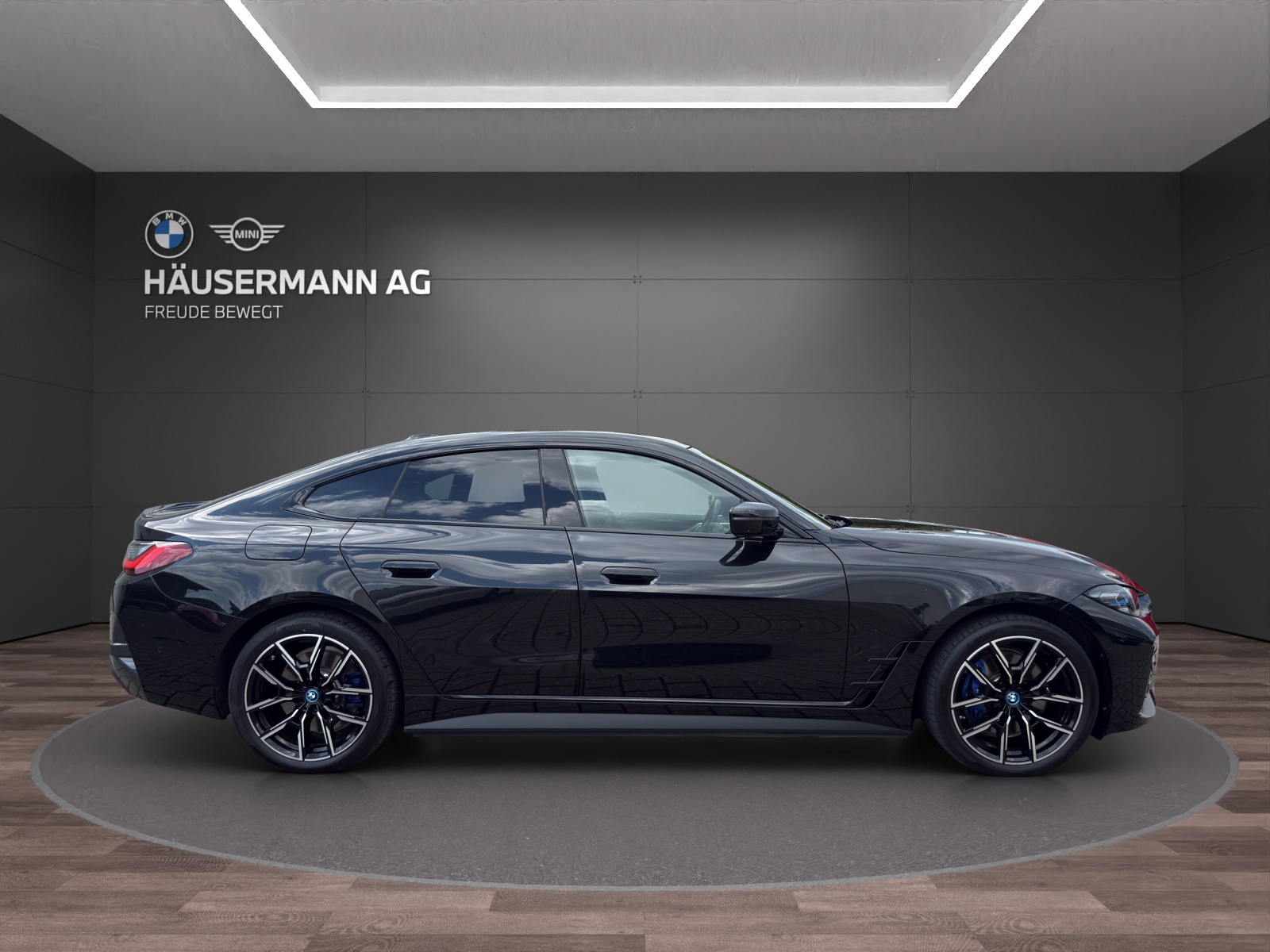 BMW i4 eDrive40 M SPORT-image-3