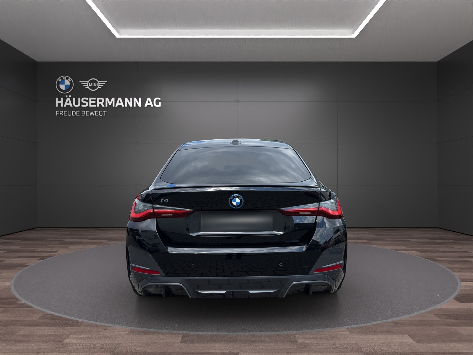BMW i4 eDrive40 M SPORT-image-5