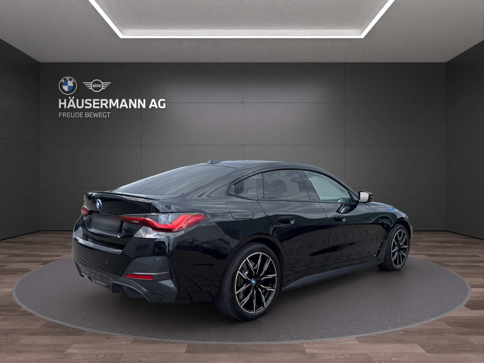 BMW i4 eDrive40 M SPORT-image-4