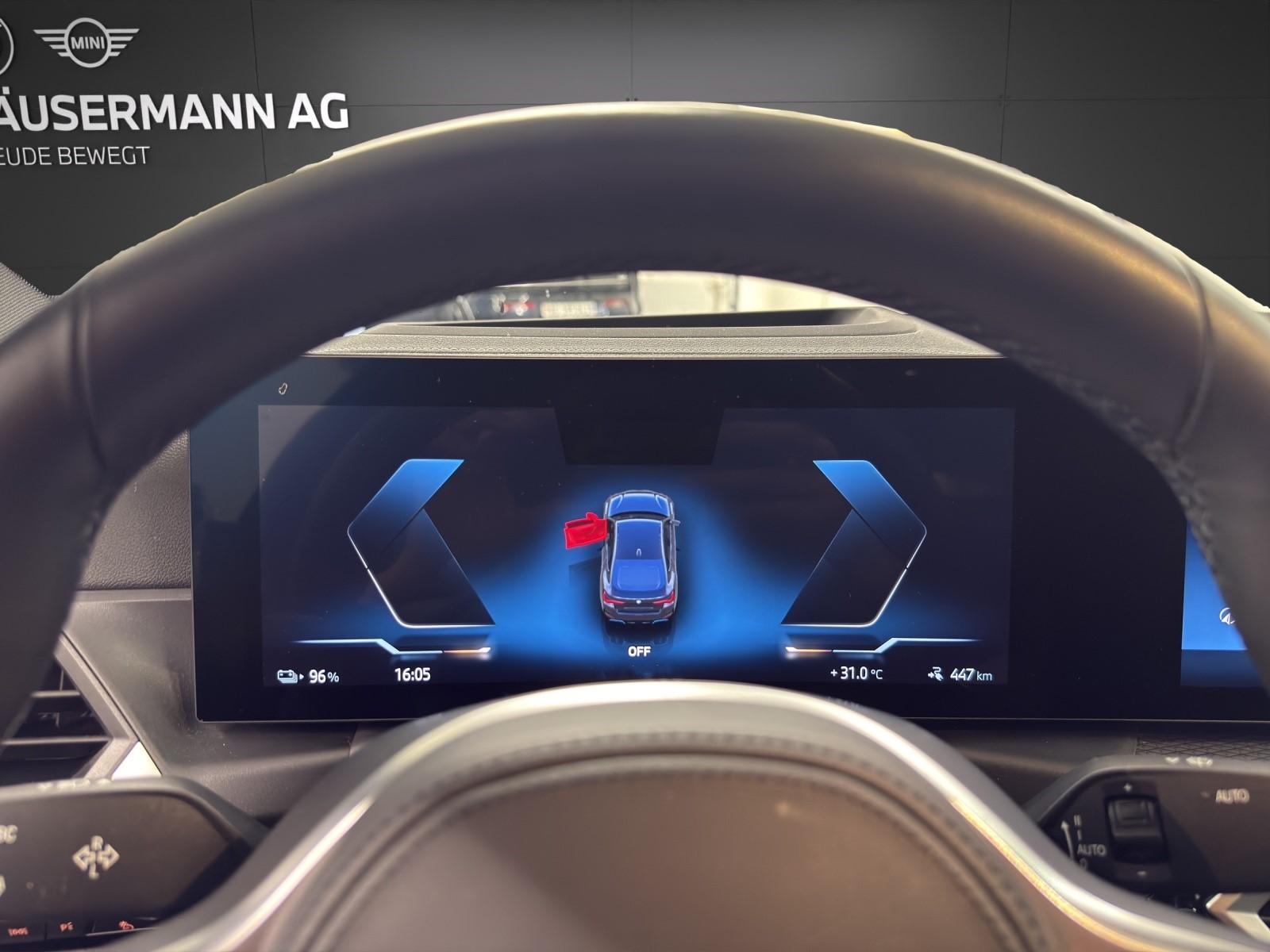 BMW i4 eDrive40 M SPORT-image-14