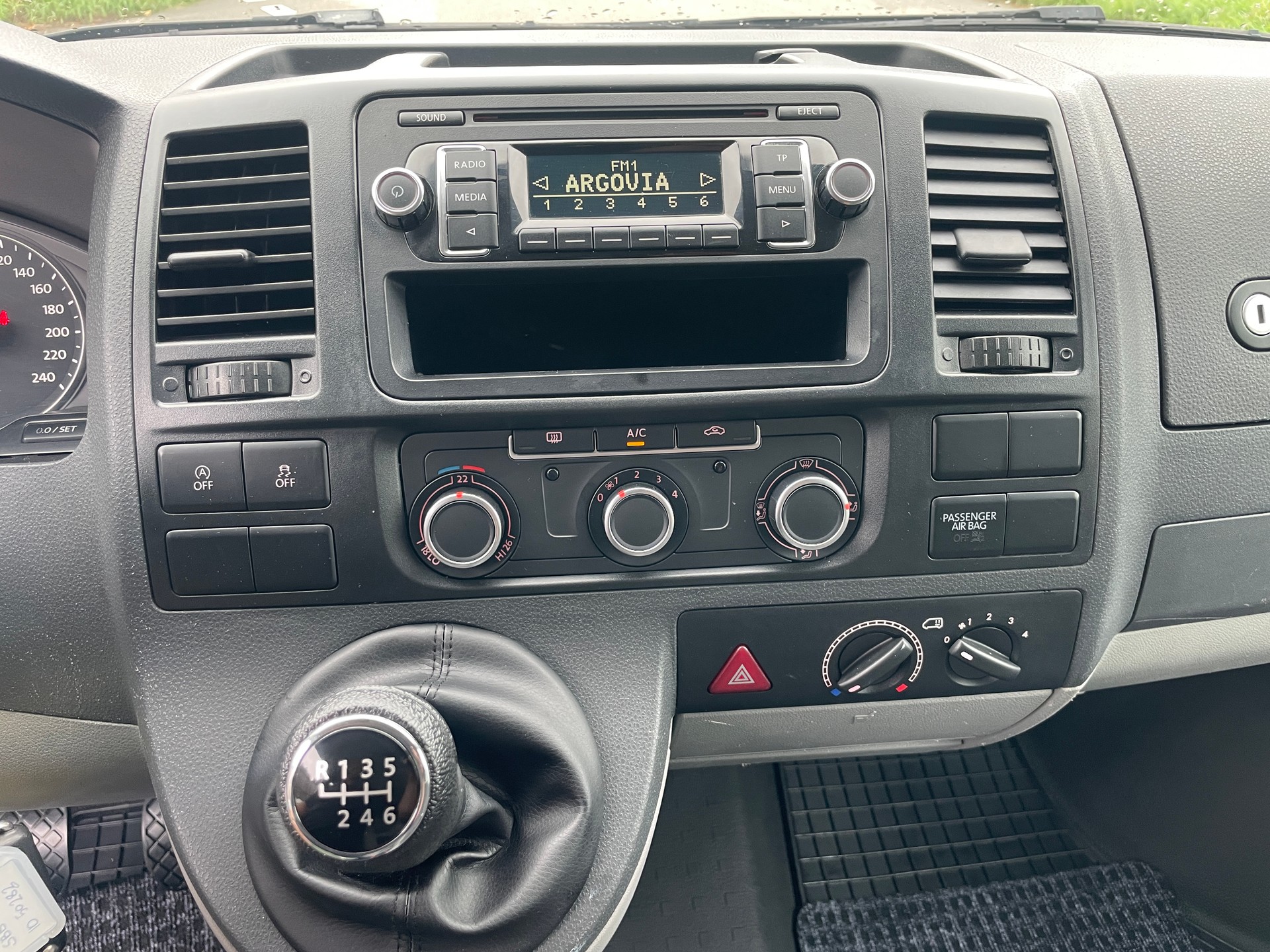 VW T5 2.0 TDI BMT 4Motion-image-23