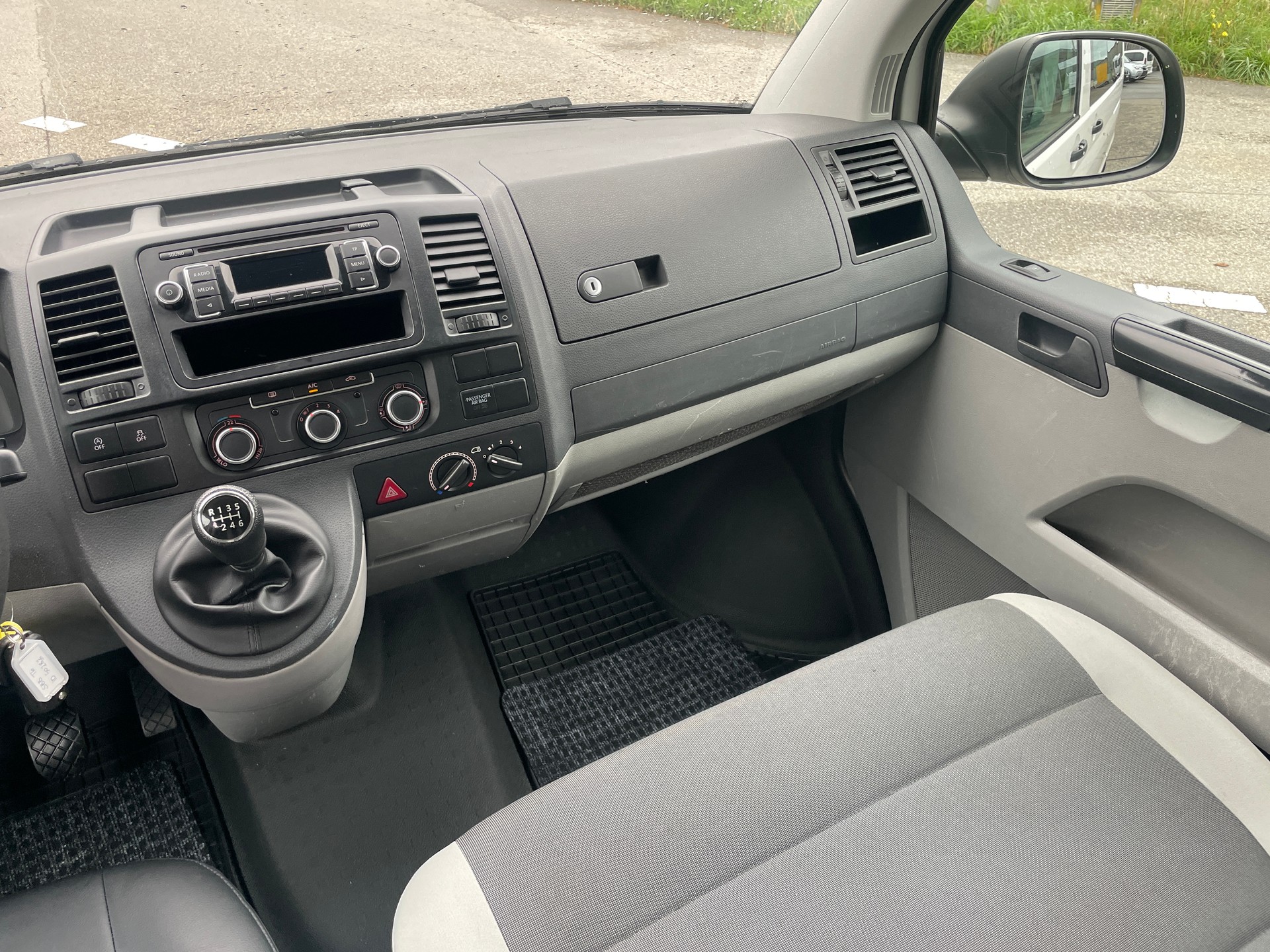 VW T5 2.0 TDI BMT 4Motion-image-17