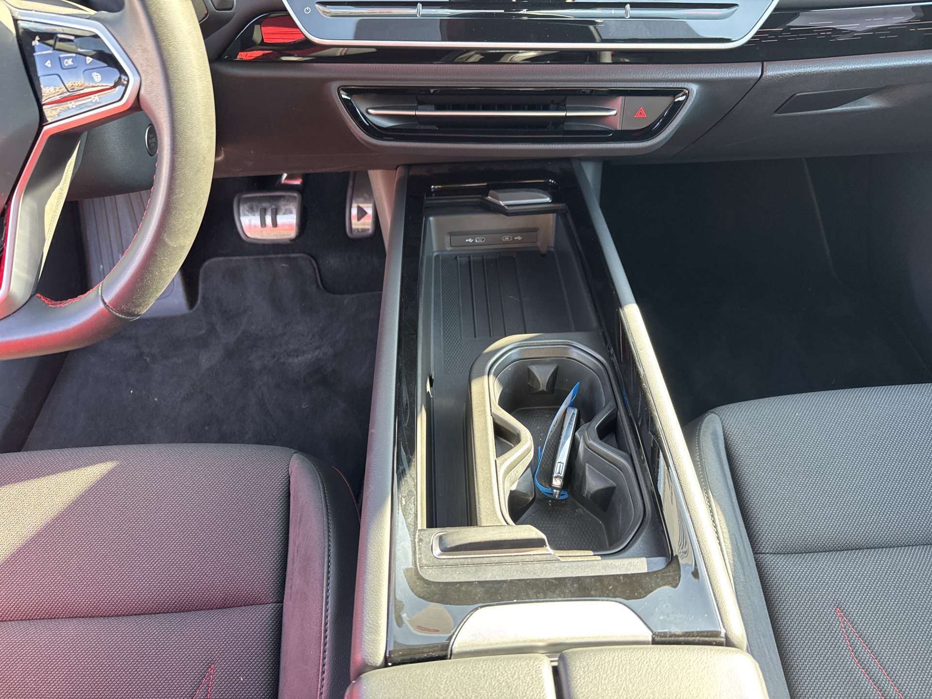 VW ID.7 Tourer GTX 86 kWh 340PS 4Motion Automat-image-11
