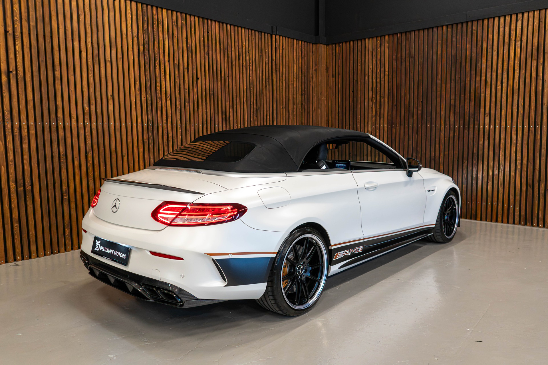 MERCEDES-BENZ C 63 S AMG Cabriolet-image-6