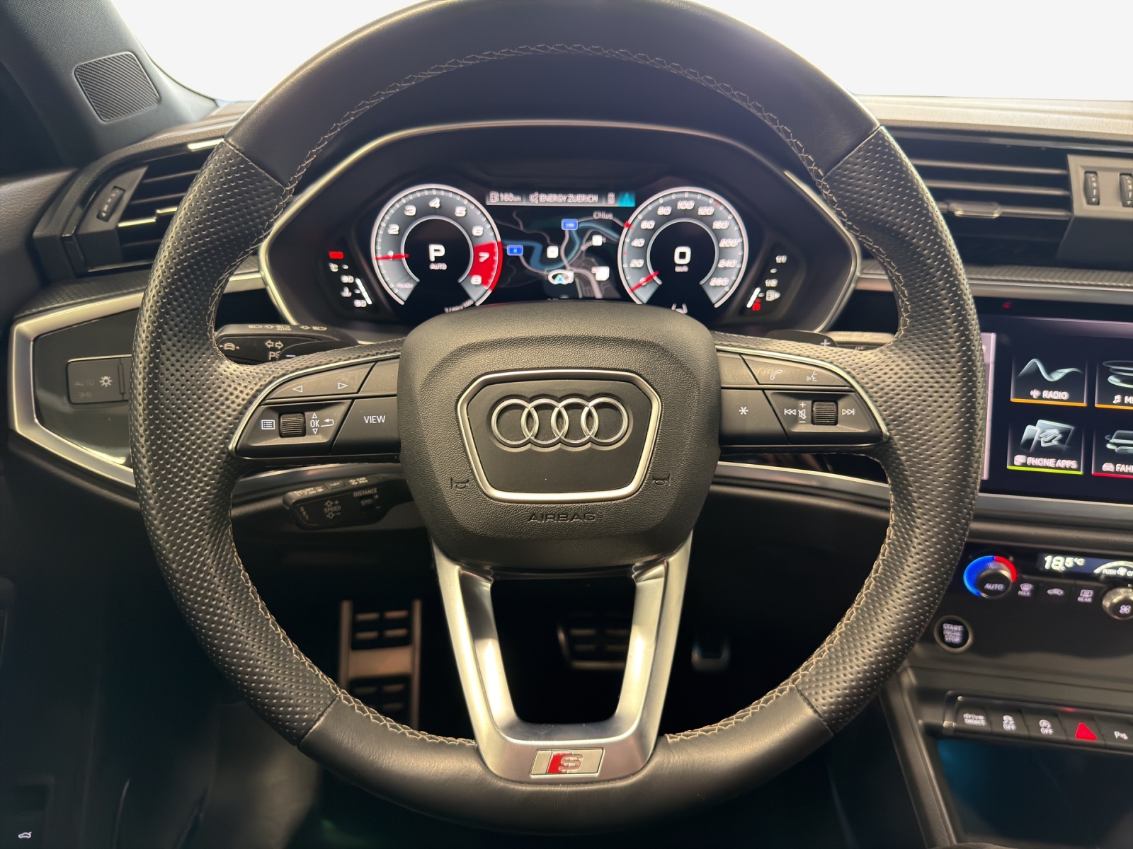AUDI Q3 Sportback 35 TFSI S line Attraction S-tronic-image-9