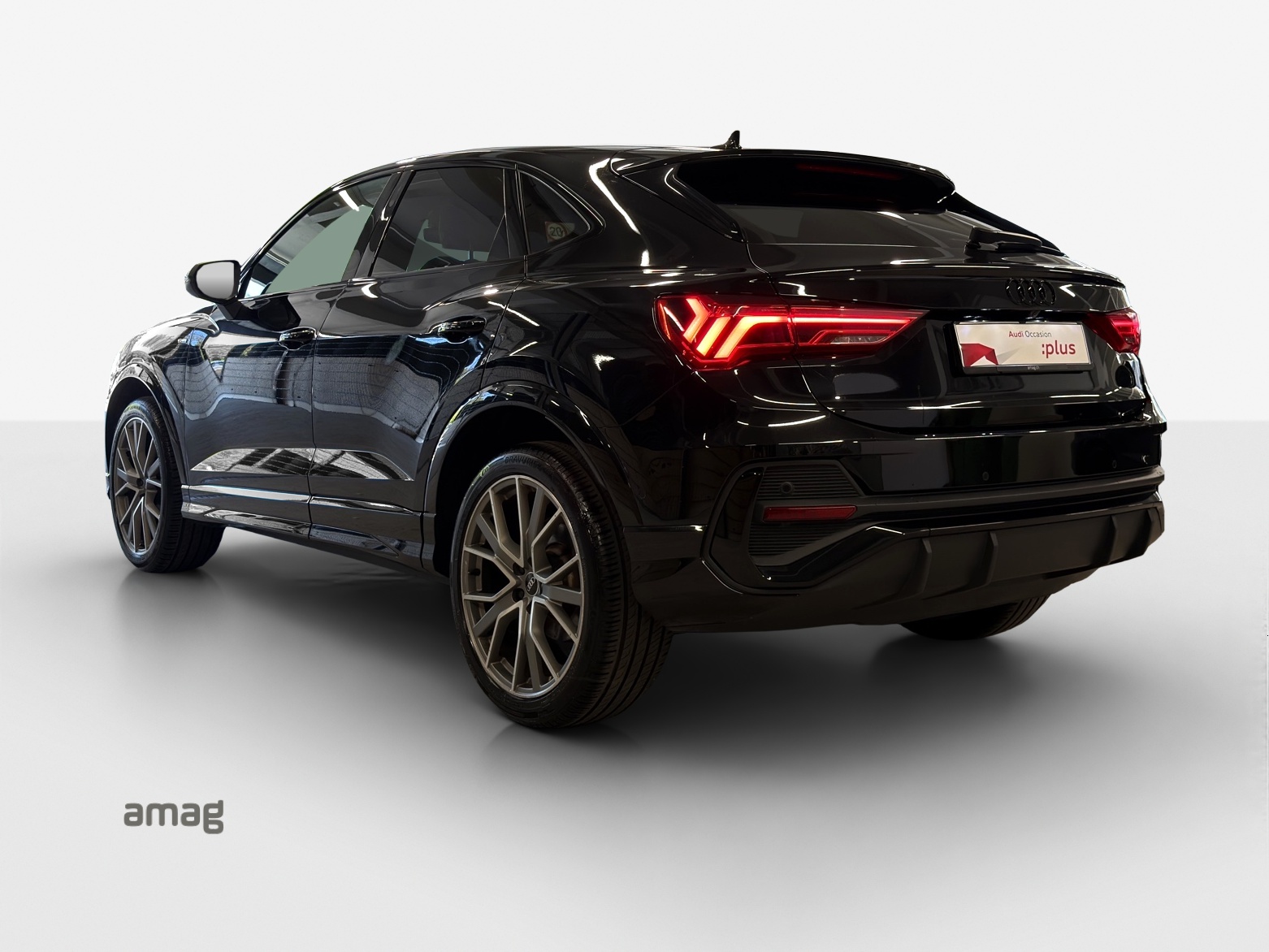 AUDI Q3 Sportback 35 TFSI S line Attraction S-tronic-showroom-element-2