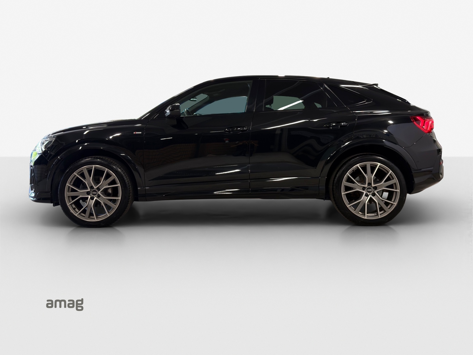 AUDI Q3 Sportback 35 TFSI S line Attraction S-tronic-image-1