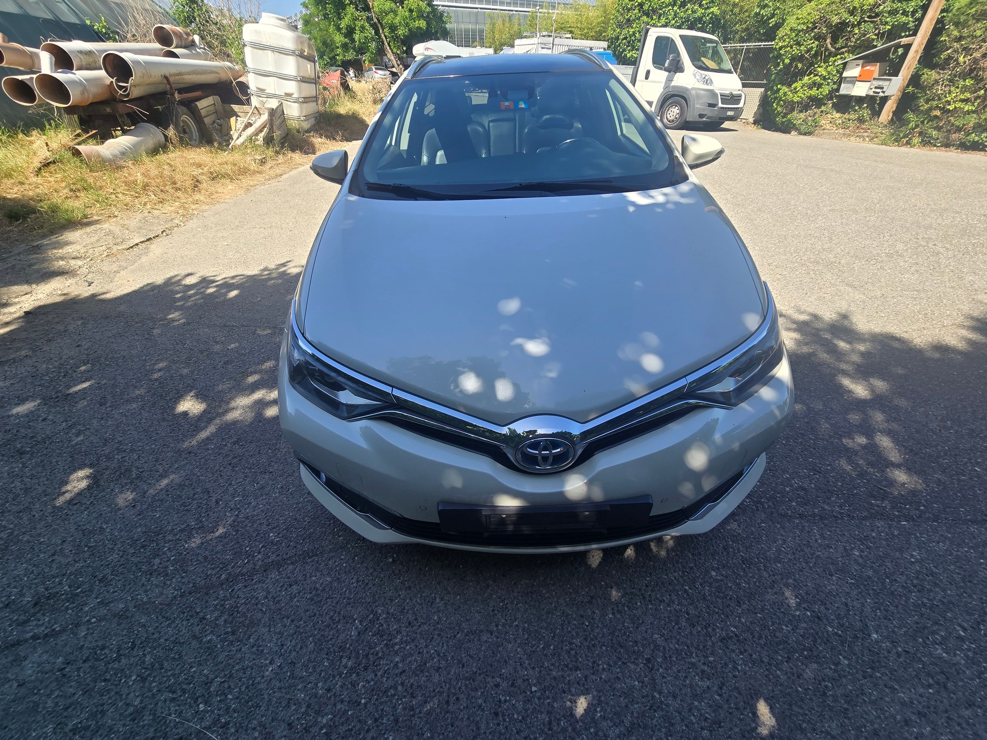 TOYOTA Auris Touring Sports 1.8 HSD Luna e-CVT-image-0