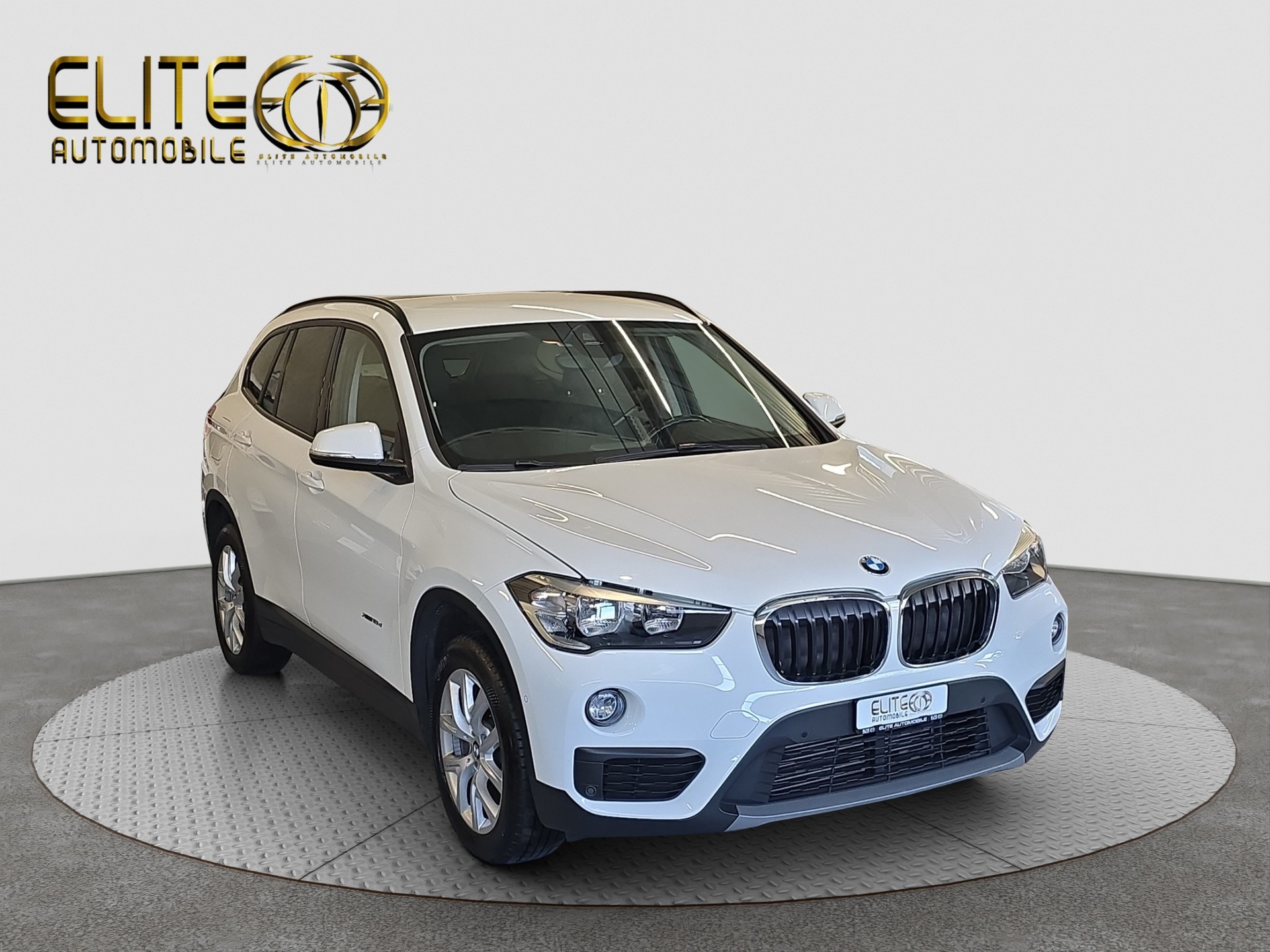 BMW X1 xDrive 18d Steptronic-image-0