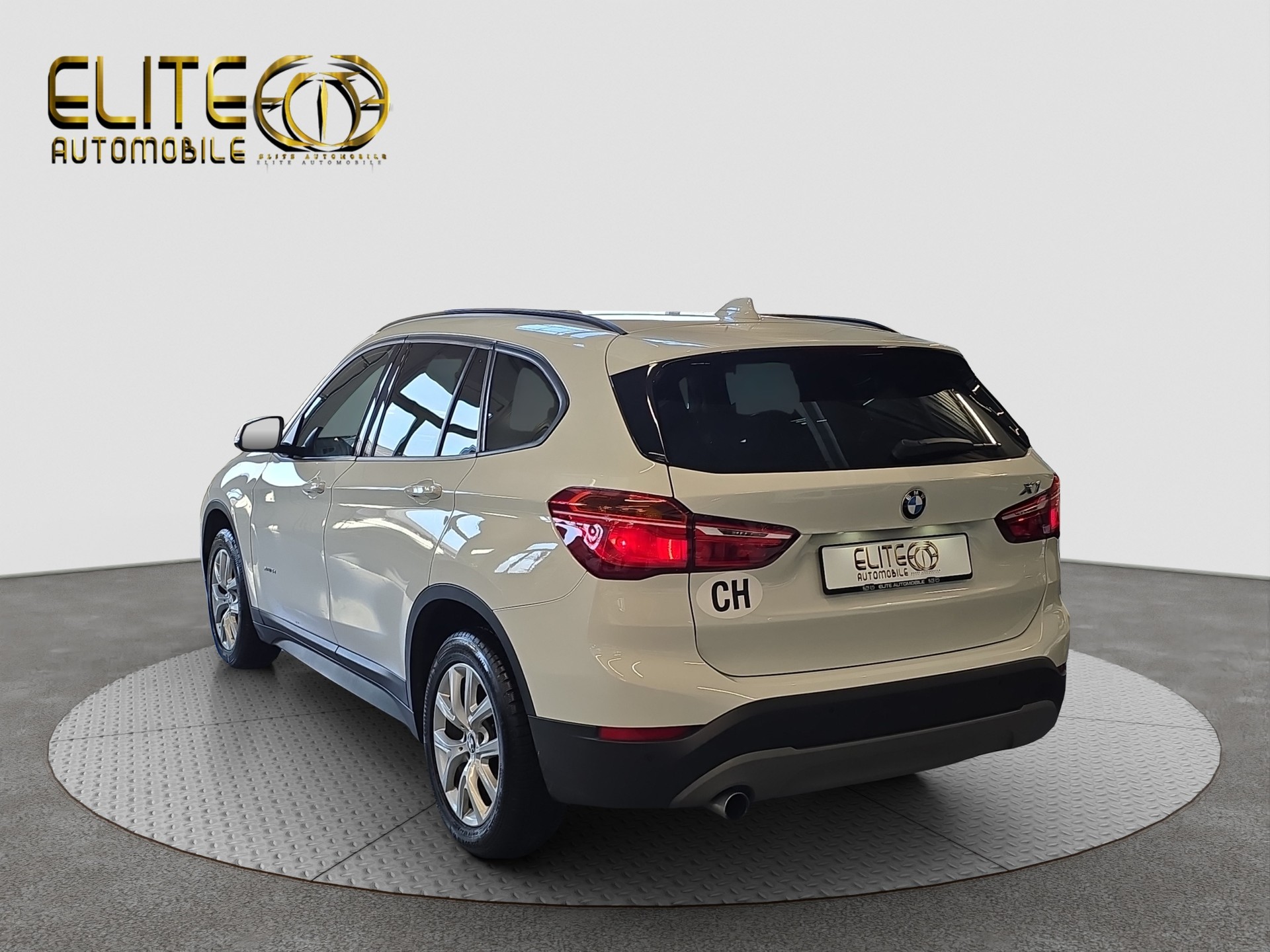 BMW X1 xDrive 18d Steptronic-image-5