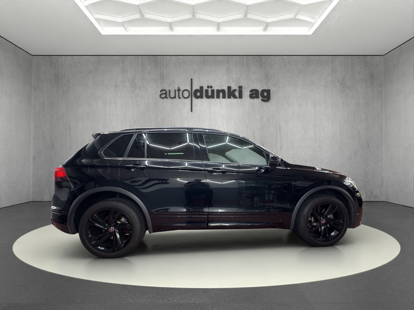VW Tiguan 1.4TSI PHEV R-Line DSG-image-4