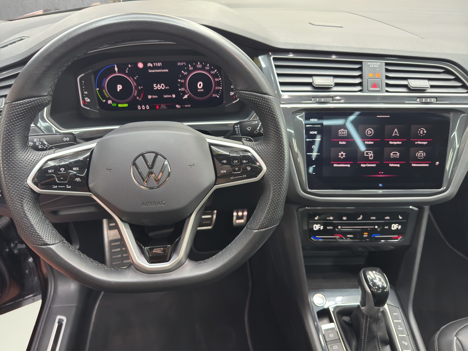 VW Tiguan 1.4TSI PHEV R-Line DSG-image-8