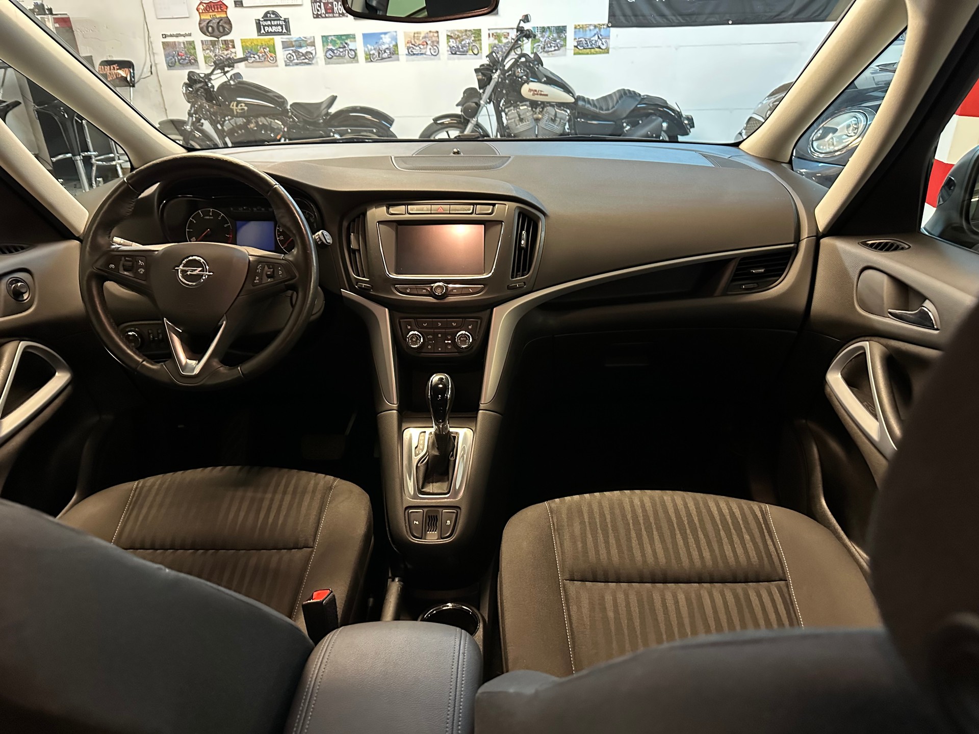 OPEL Zafira 1.6i Turbo Enjoy Automatic-image-7