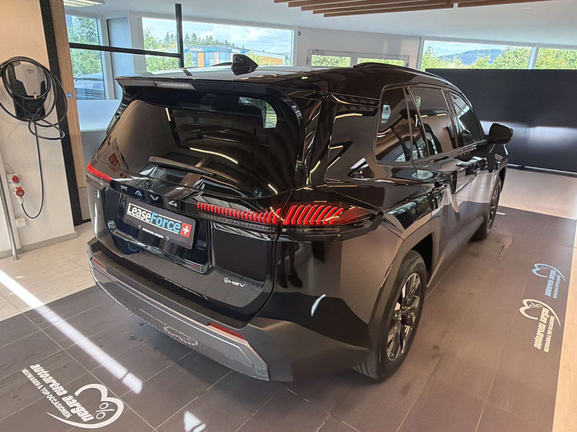TOYOTA RAV-4 2.5 HSD Trend e-CVT AWD NEUES MODELL Automat-image-2
