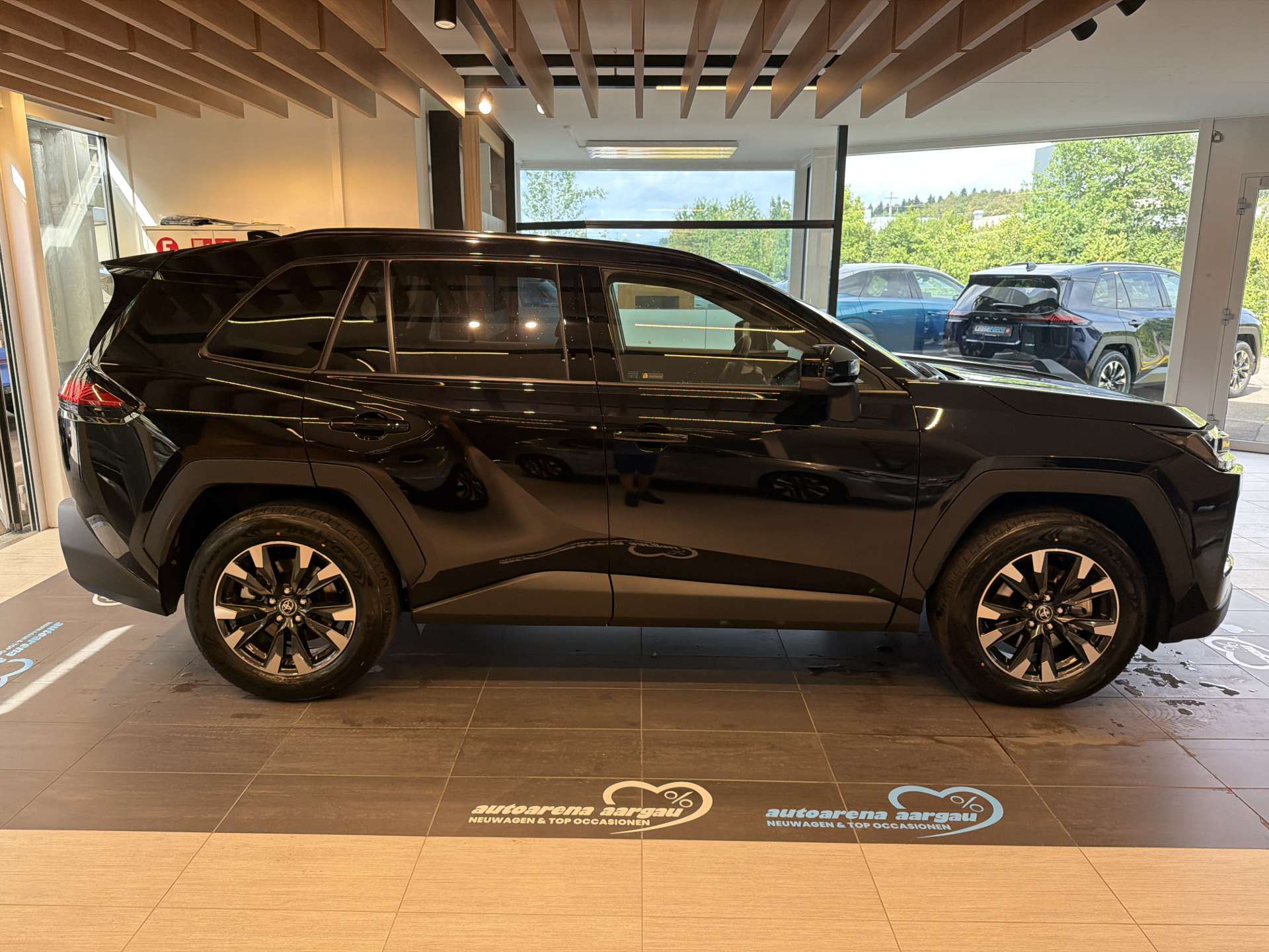 TOYOTA RAV-4 2.5 HSD Trend e-CVT AWD NEUES MODELL Automat-image-13