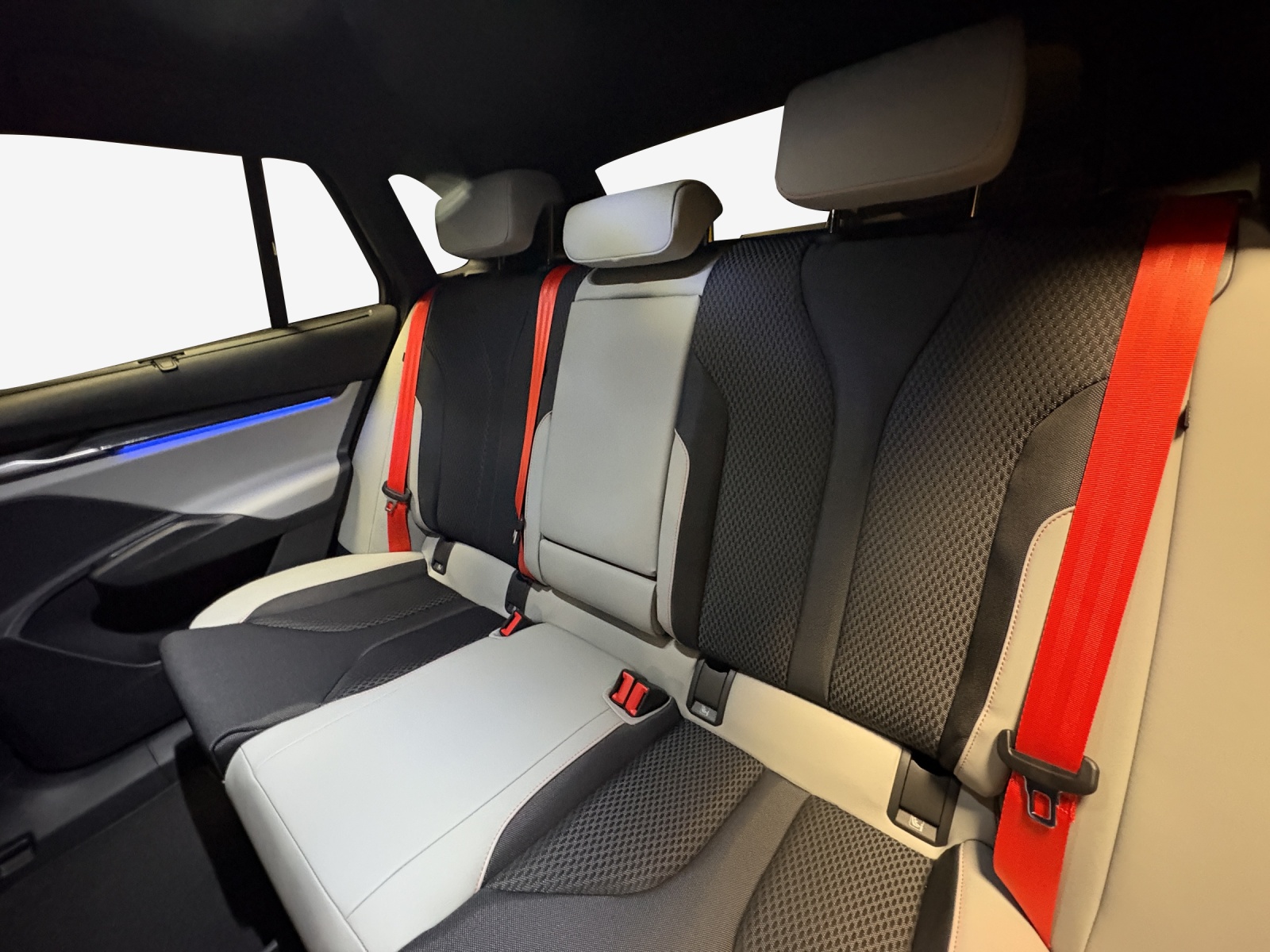 SKODA Elroq 85-image-11
