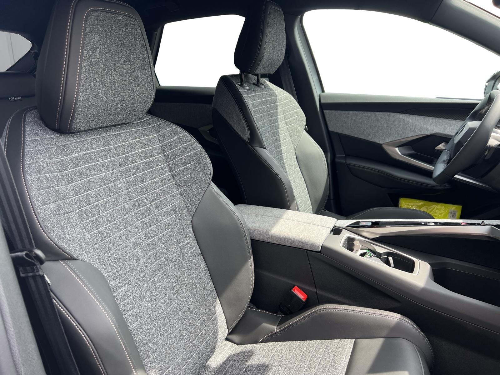 PEUGEOT 3008 long range e-Allure-image-10