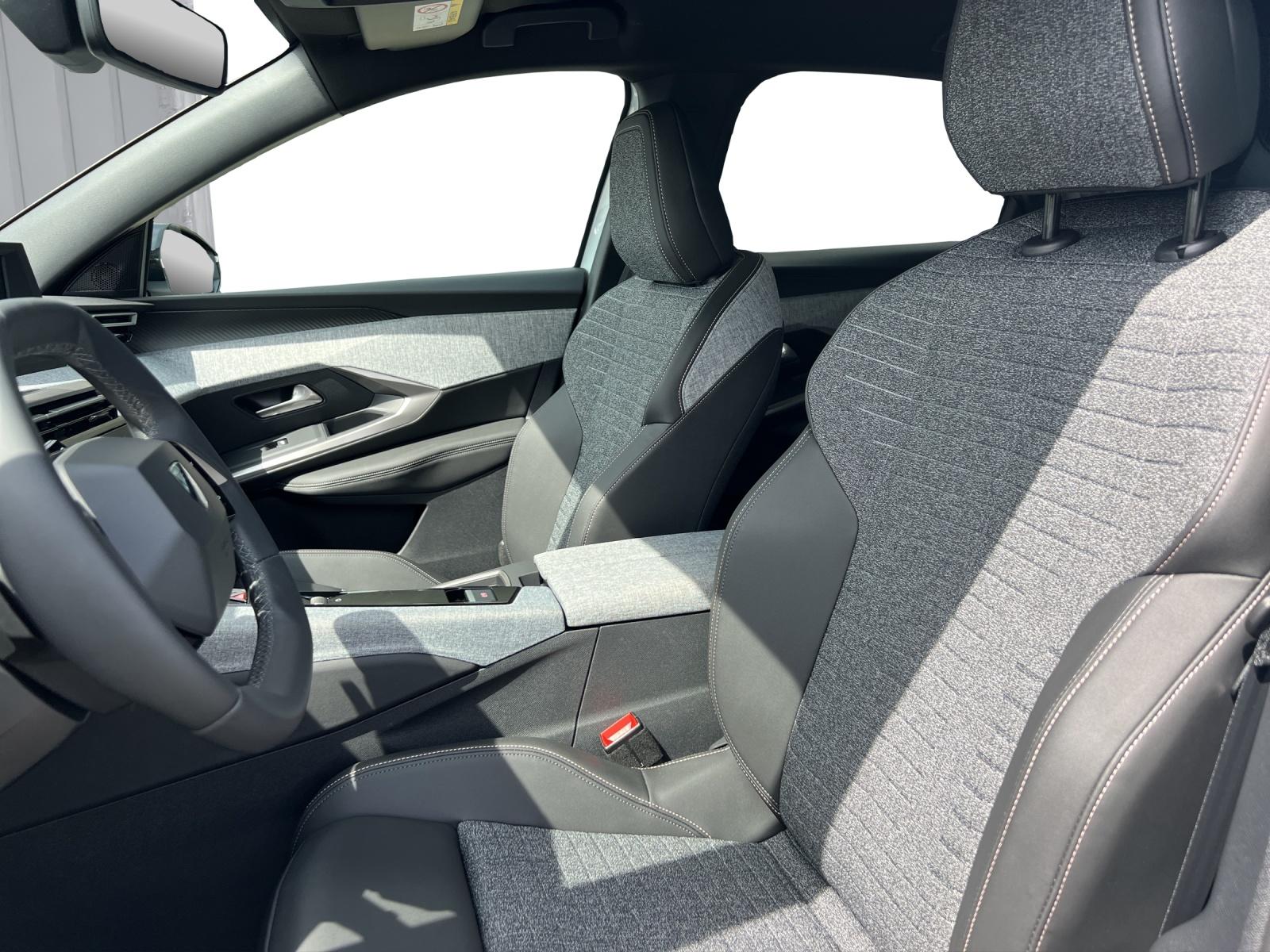 PEUGEOT 3008 long range e-Allure-image-8