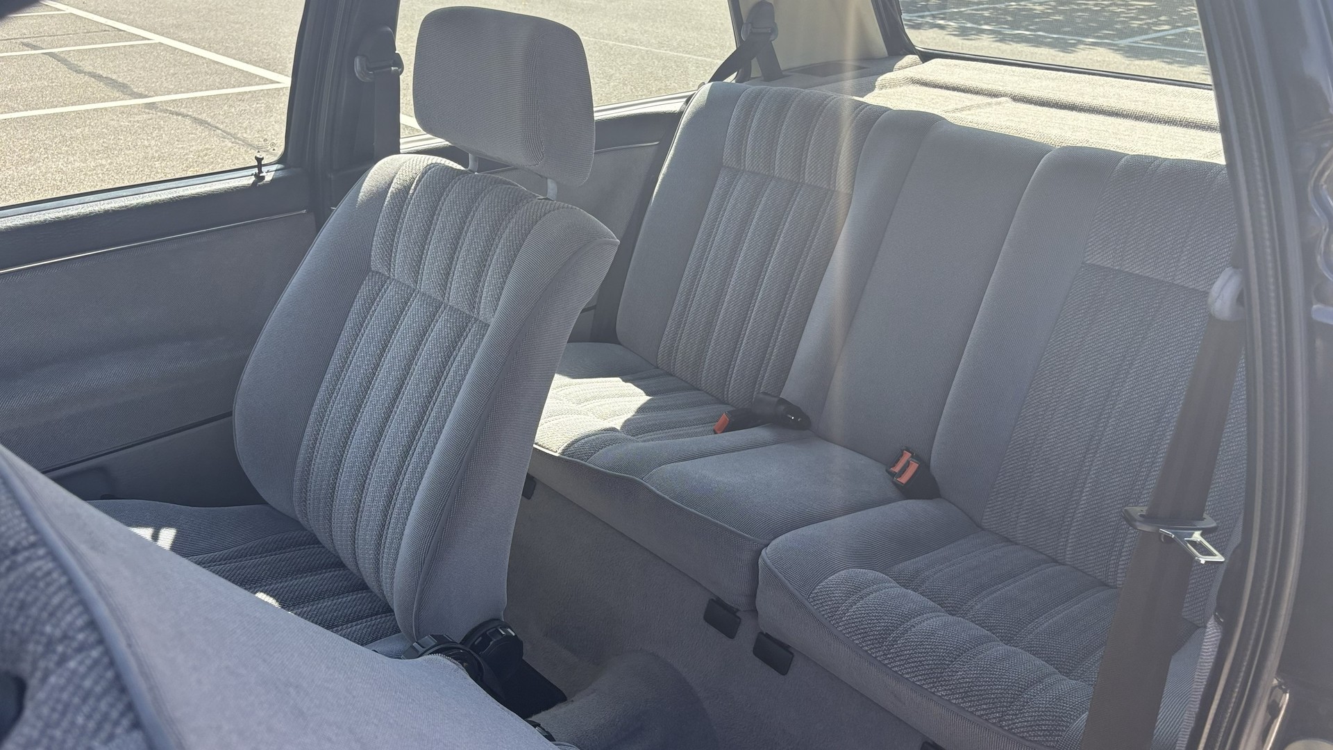 VW 1.8 GL-image-5