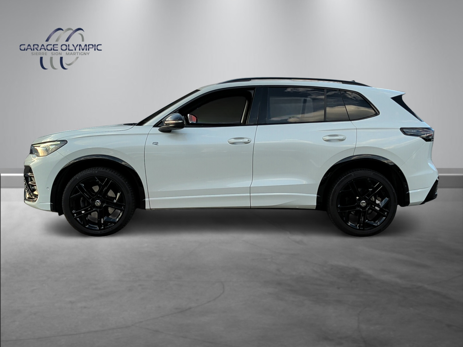 VW Tiguan 2.0 TDI SCR R-Line 4Motion DSG-image-4