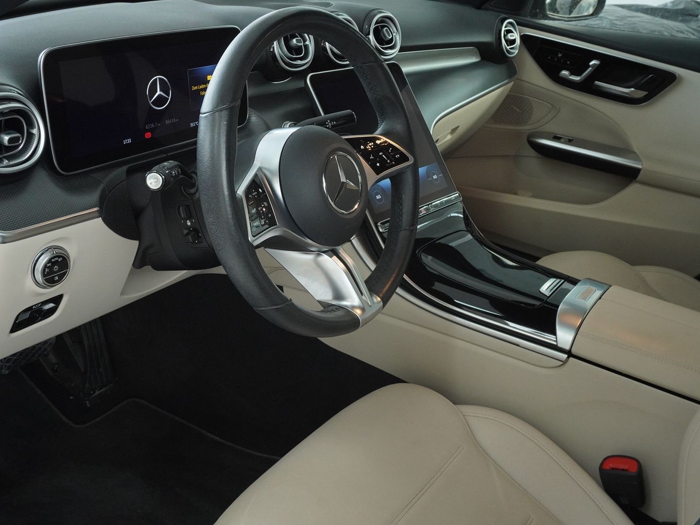 MERCEDES-BENZ C 220 d T 4Matic Avantgarde-image-2
