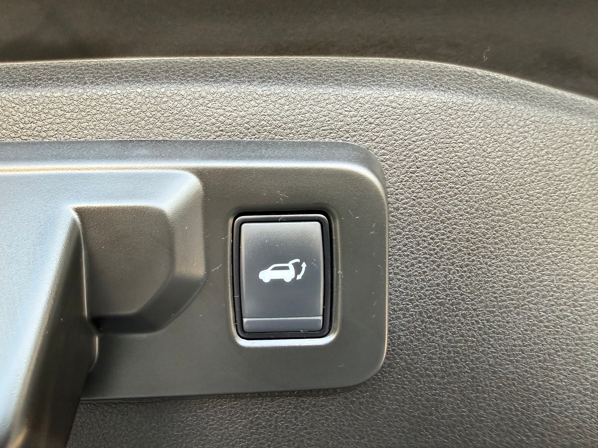 RENAULT Espace 1.2 E-Tech 200 Techno 7-Sitze-image-16
