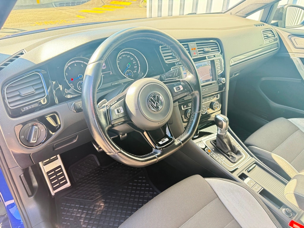 VW Golf 2.0 TSI R 4Motion DSG-image-6