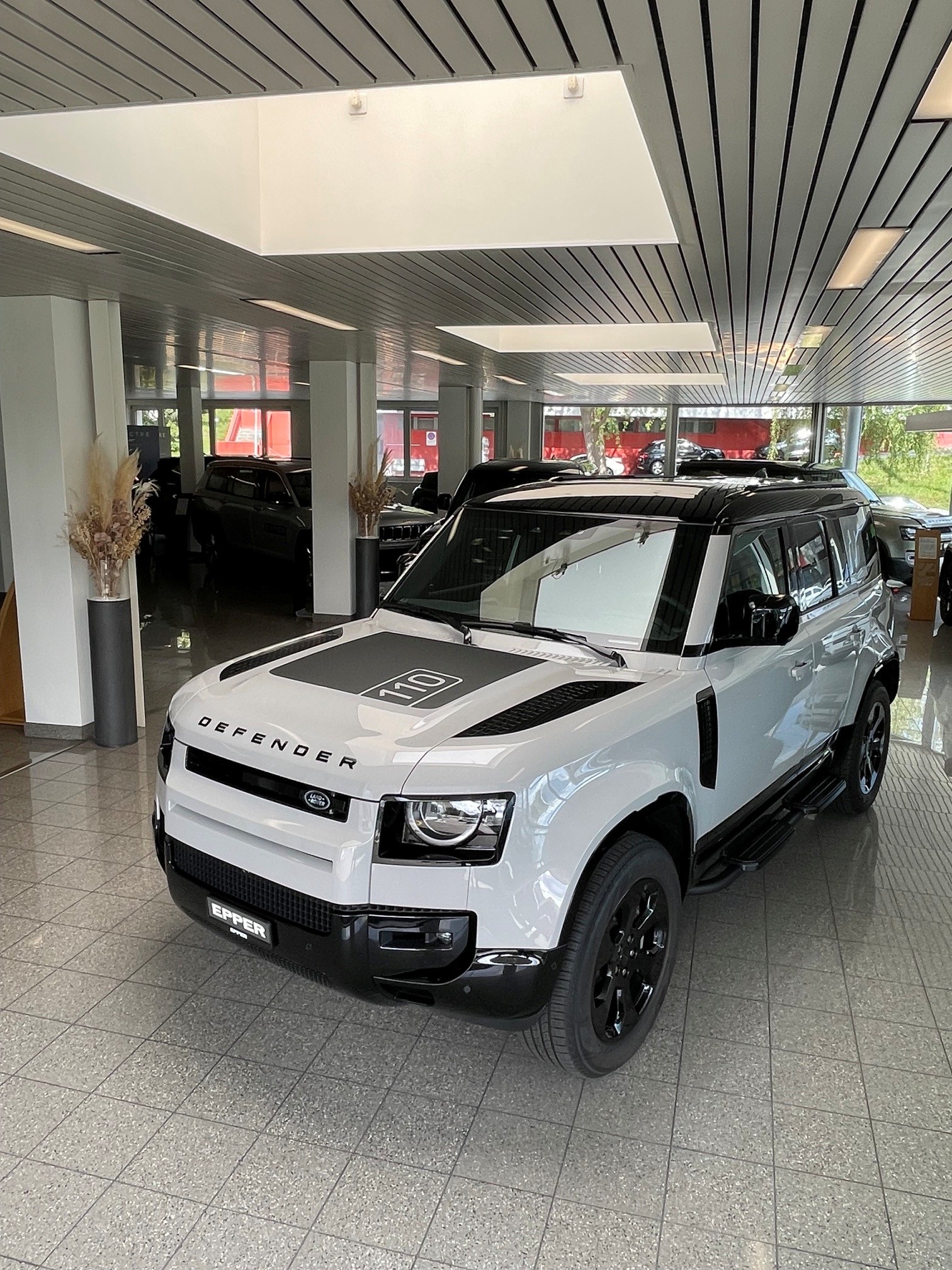 LAND ROVER Defender 110 3.0 D I6 D350 X-Dynamic SE-image-25