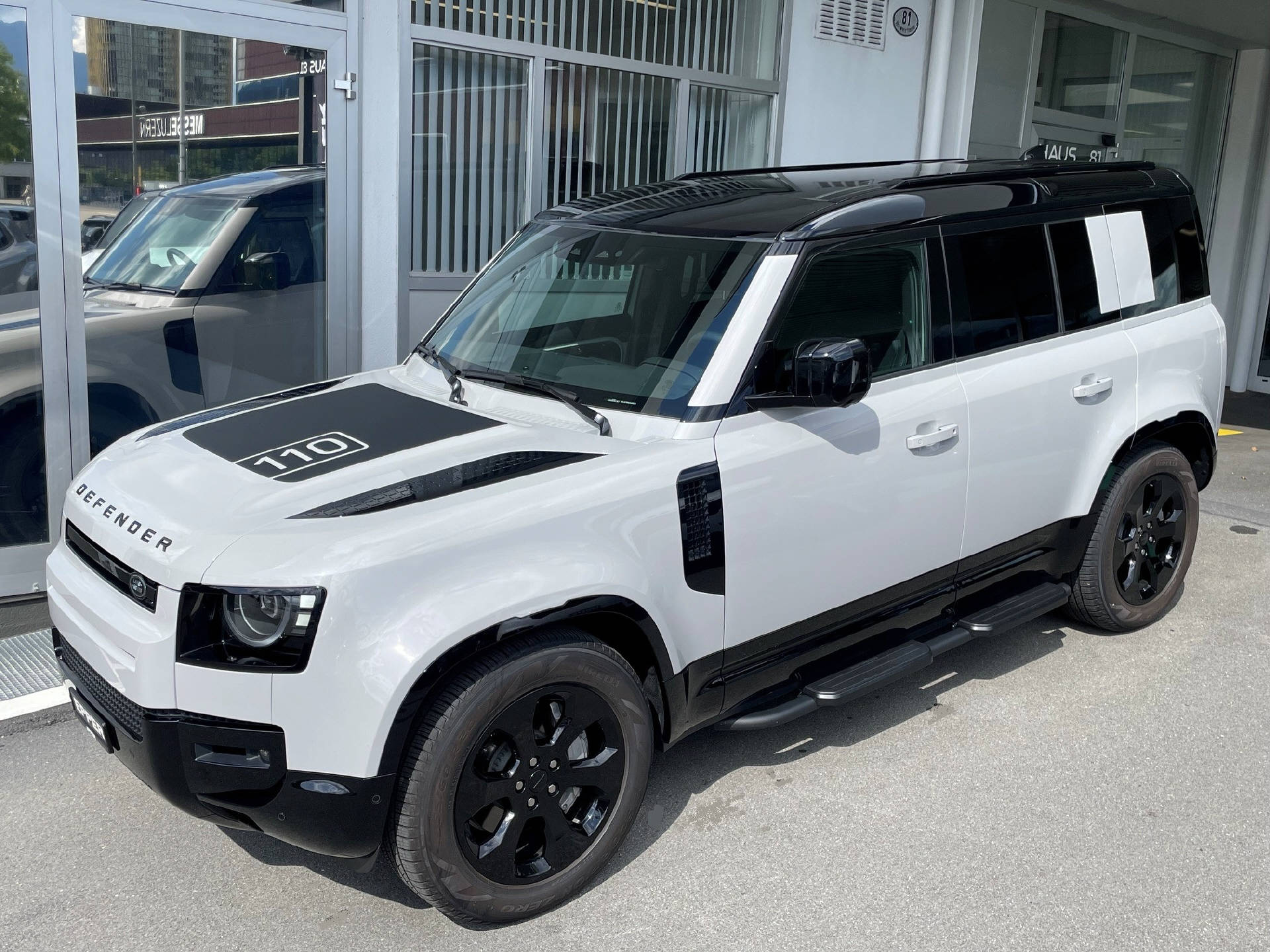 LAND ROVER Defender 110 3.0 D I6 D350 X-Dynamic SE-image-20