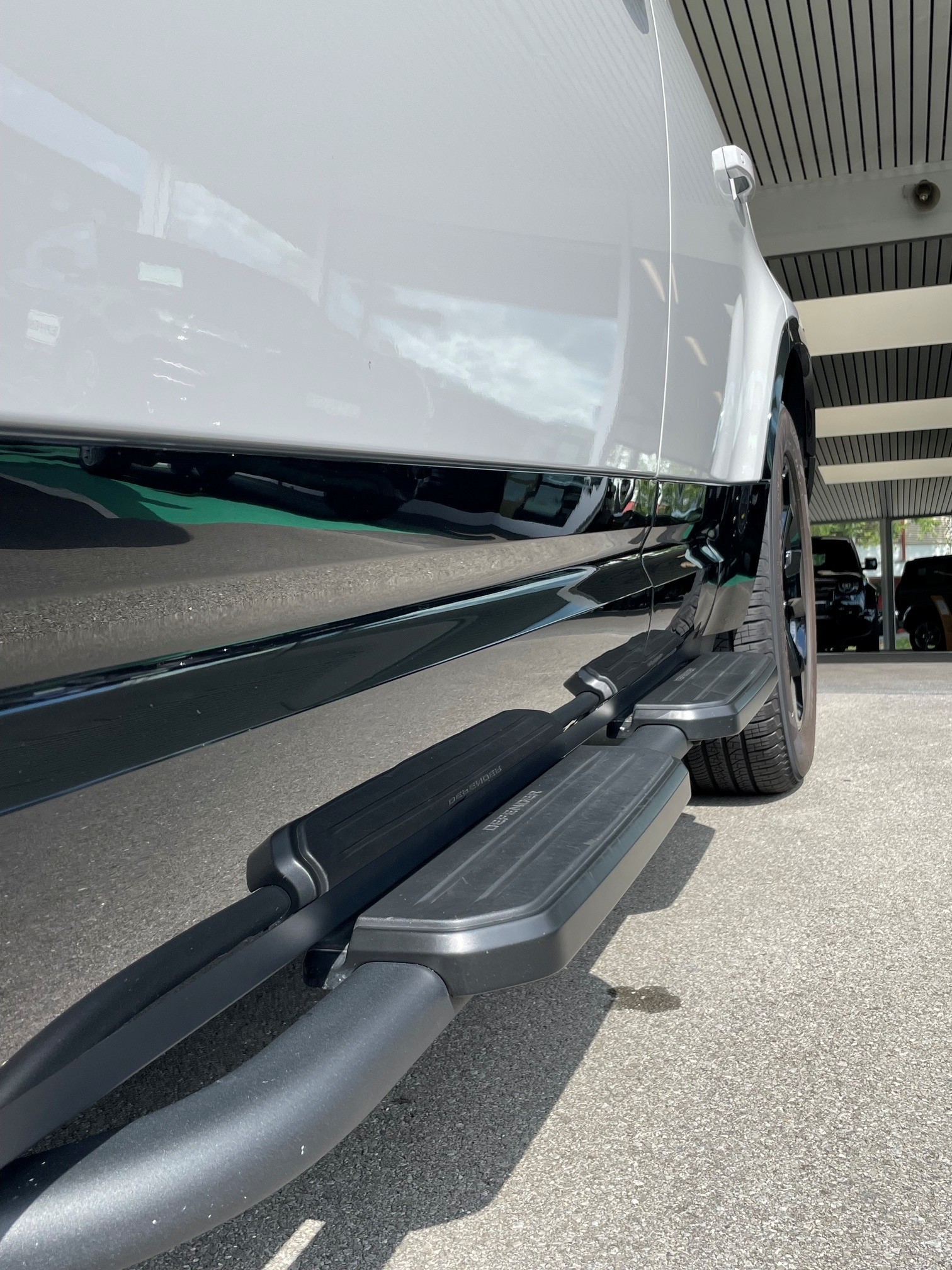 LAND ROVER Defender 110 3.0 D I6 D350 X-Dynamic SE-image-21