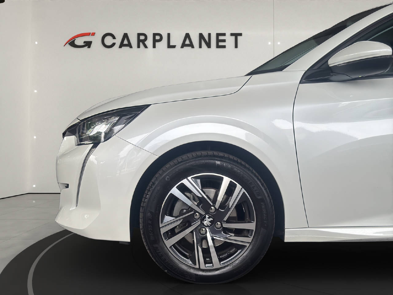 PEUGEOT 208 1.2 PureTech 100 PS Allure-image-3